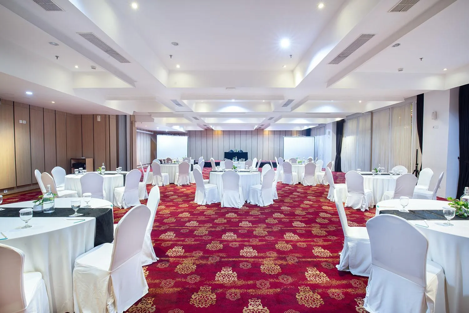 Meeting/conference room in THE 1O1 Bogor Suryakancana