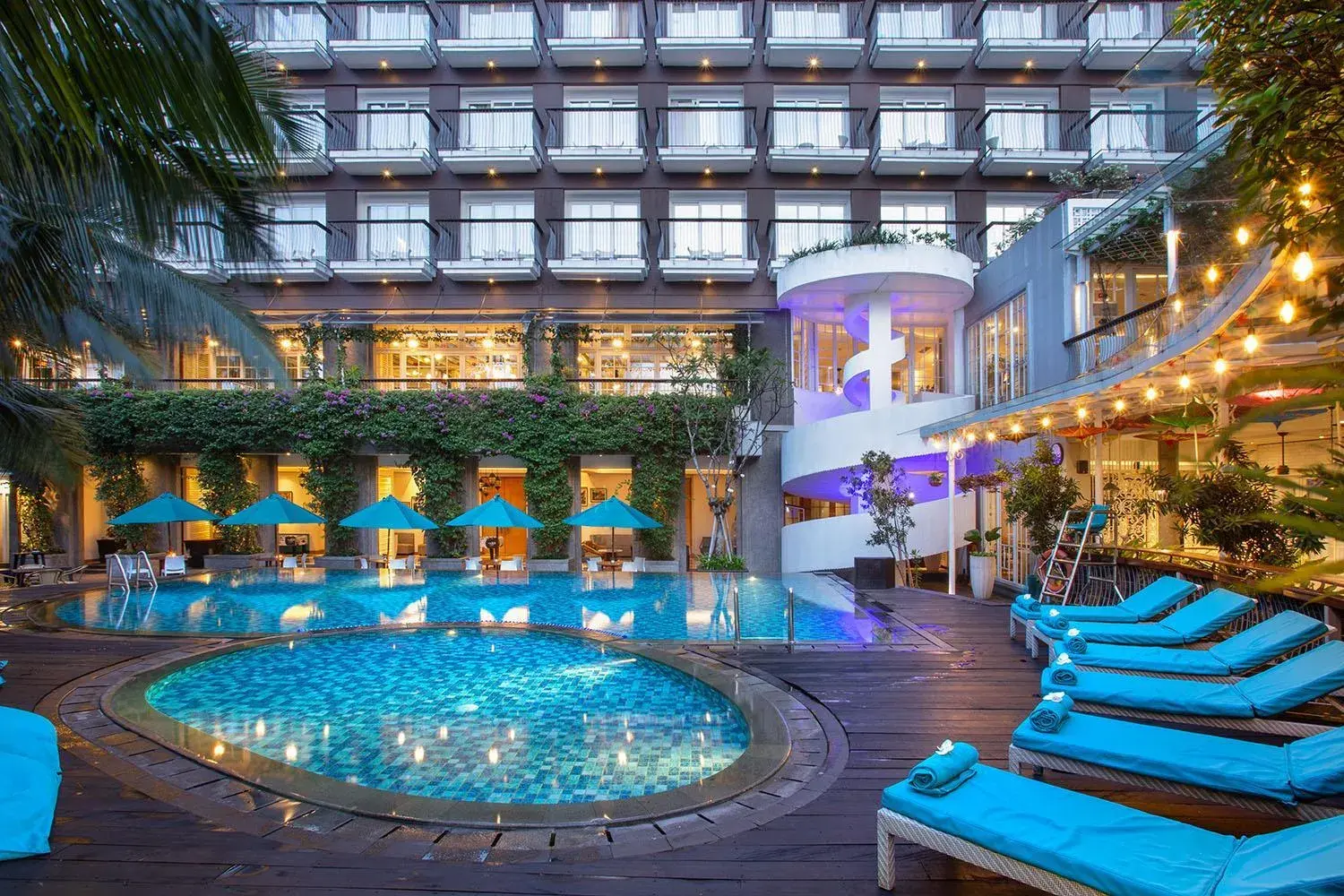 Swimming pool in THE 1O1 Bogor Suryakancana Swimming pool in THE 1O1 Bogor Suryakancana
