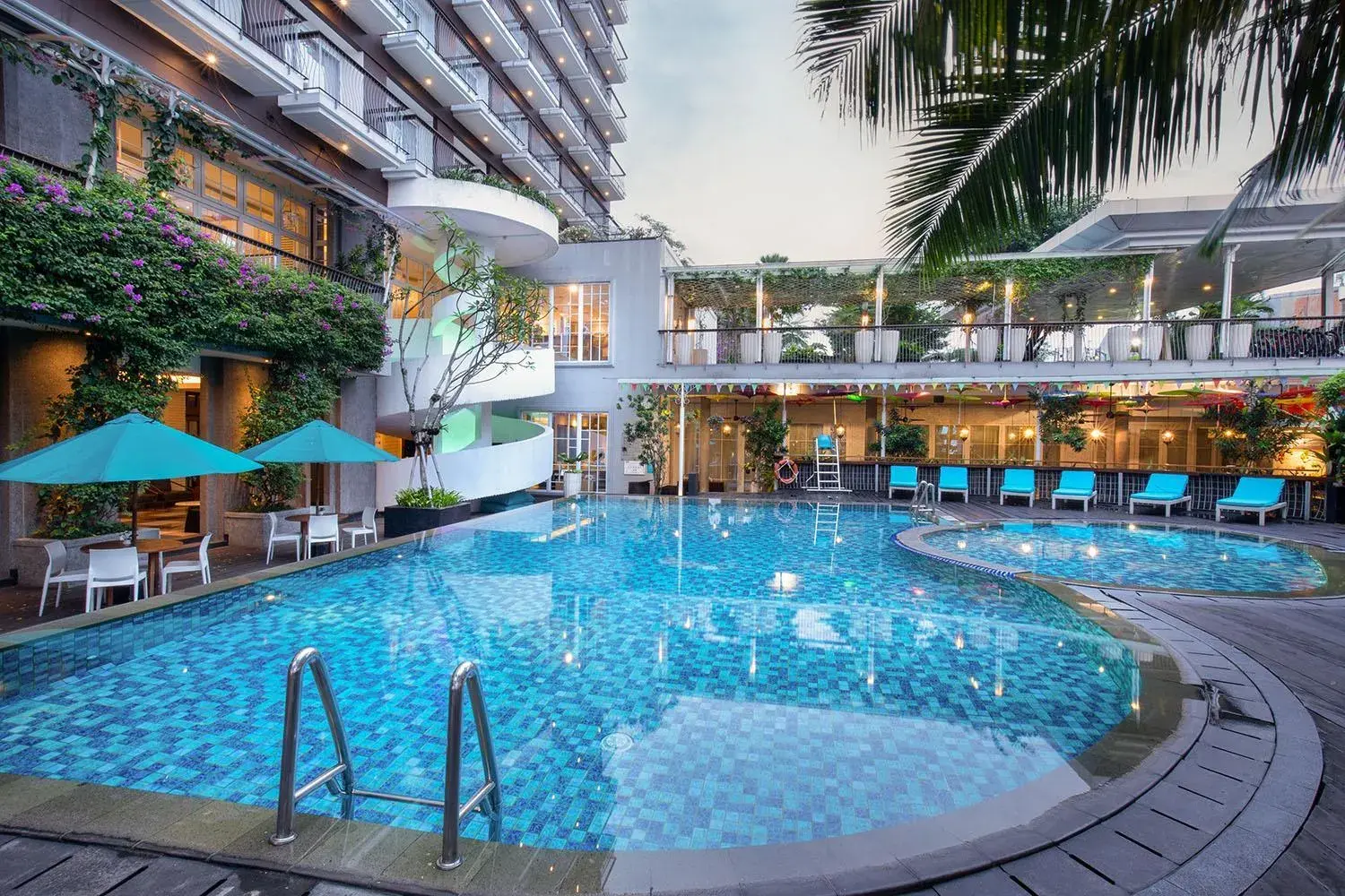 Swimming pool in THE 1O1 Bogor Suryakancana Swimming pool in THE 1O1 Bogor Suryakancana