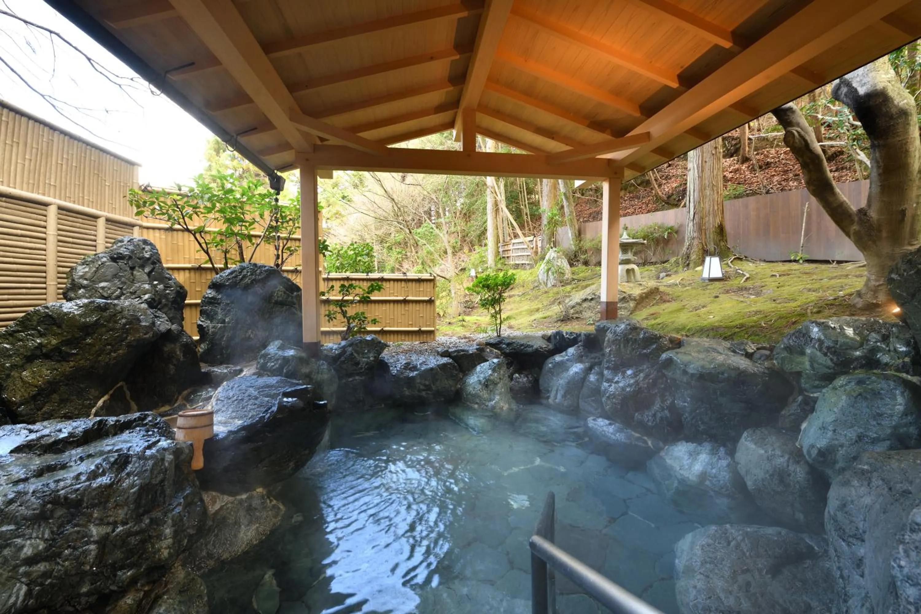Open Air Bath in Kyo Yunohana Resort Suisen