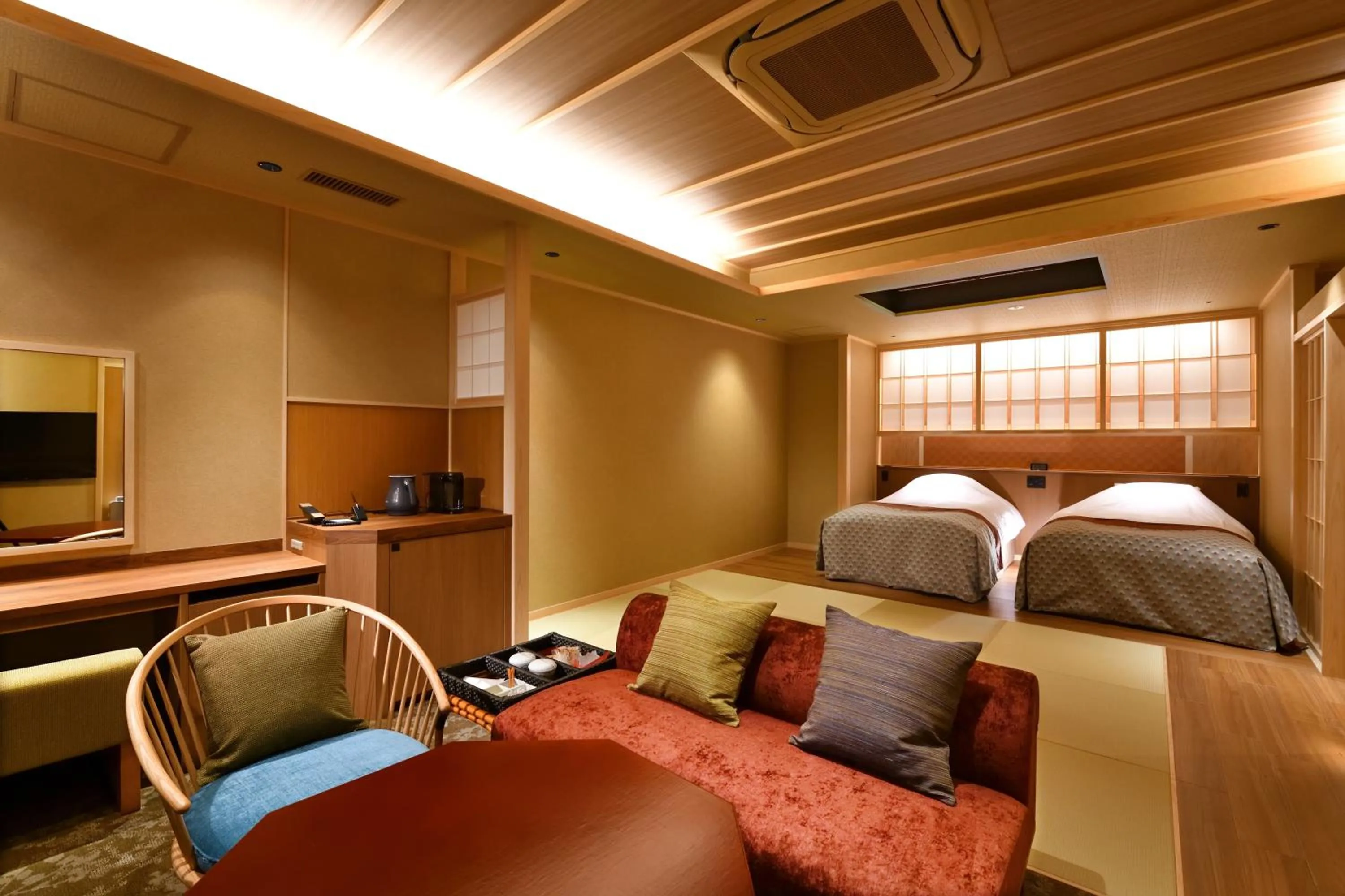 Photo of the whole room, Bed in Kyo Yunohana Resort Suisen