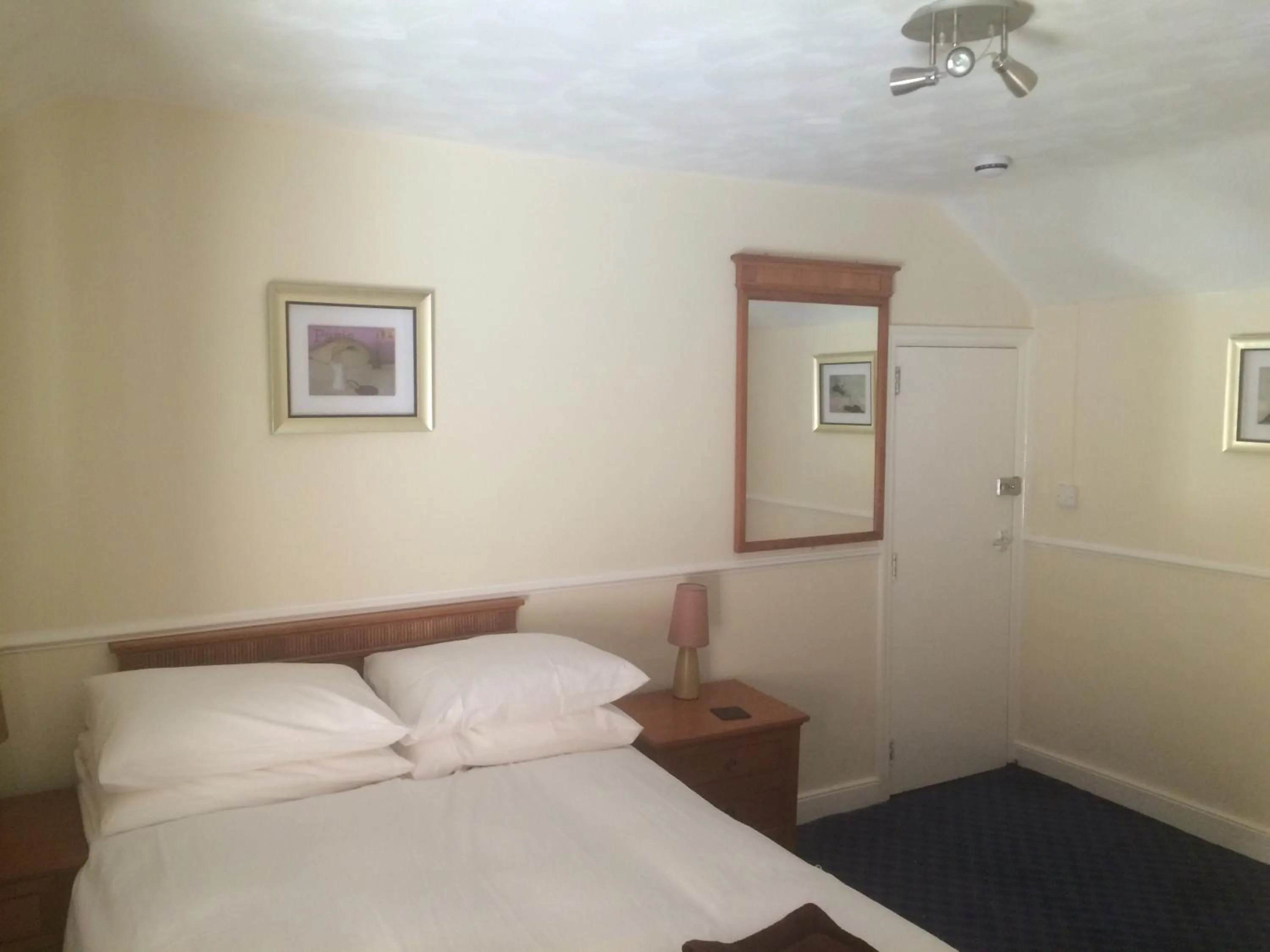 Bed in The Grafton Rooms