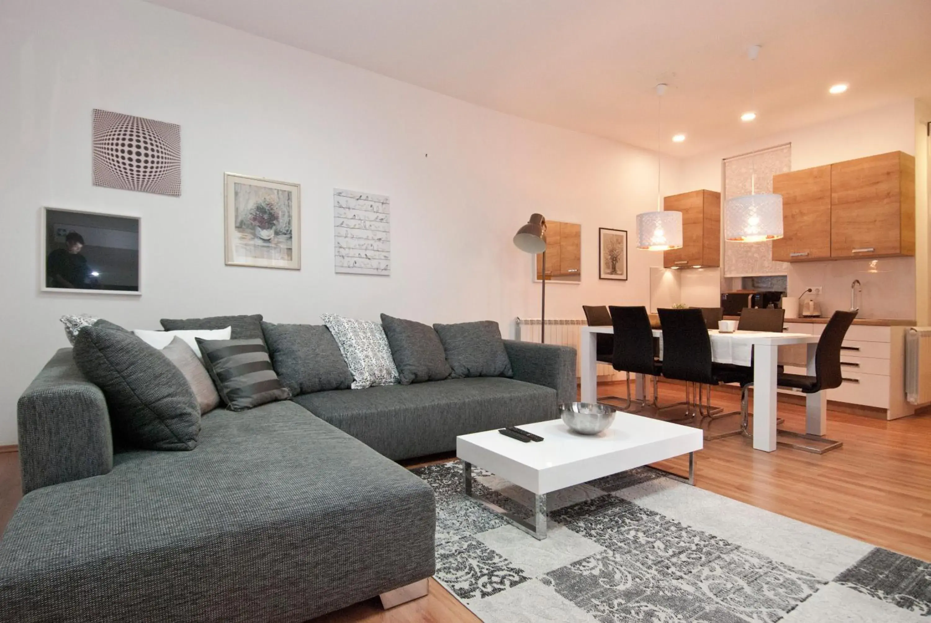 City Lights Apartment City Lights Apartment