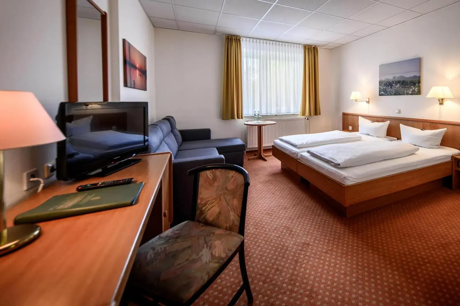 Double Room without Balcony - single occupancy in Hotel Rebschule Double Room without Balcony - single occupancy in Hotel Rebschule
