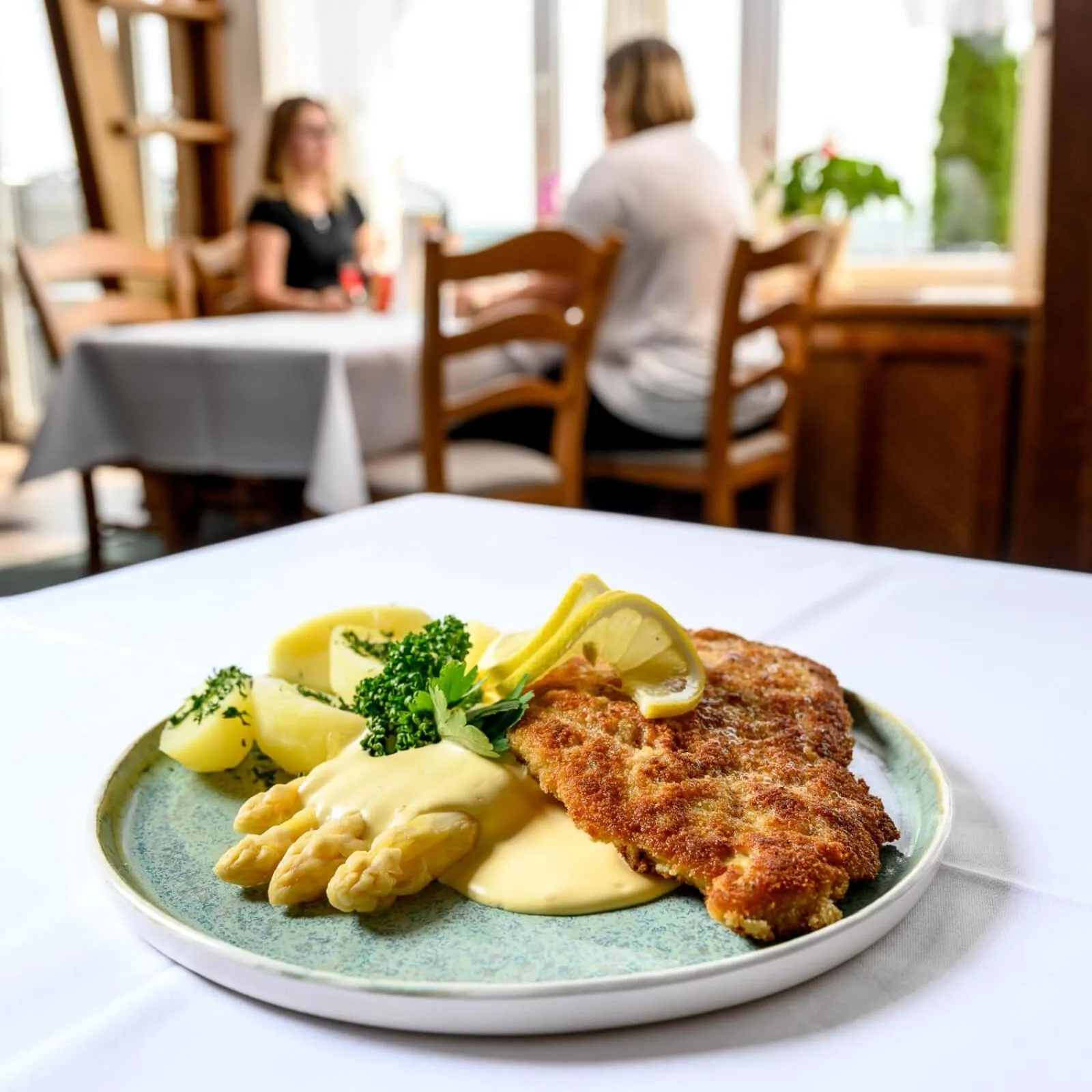 Restaurant/places to eat in Hotel Rebschule