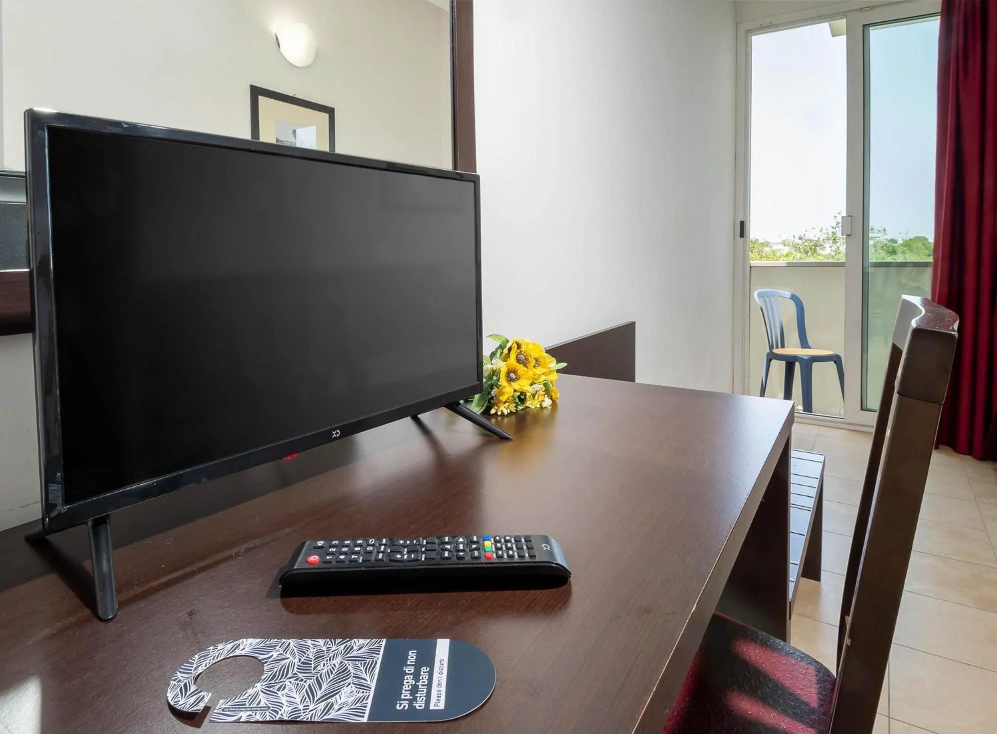 TV and multimedia in Union Park Hotel al mare con Piscina - Parcheggio - Spiaggia - A MH Collection Hotels