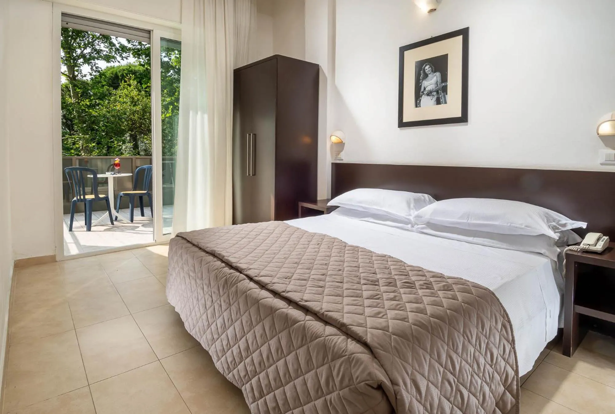 Bed in Union Park Hotel al mare con Piscina - Parcheggio - Spiaggia - A MH Collection Hotels