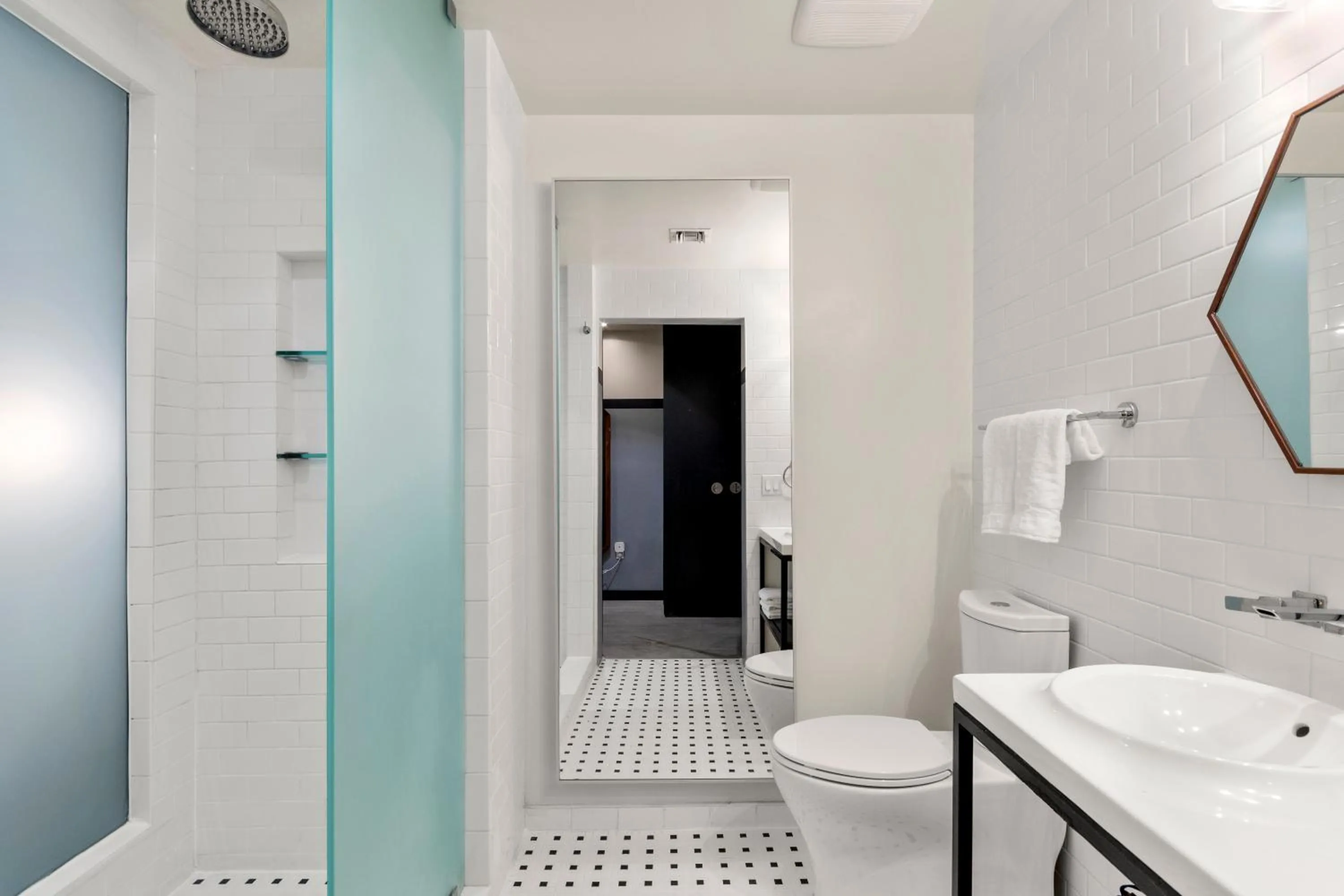 Shower in The Daydrift