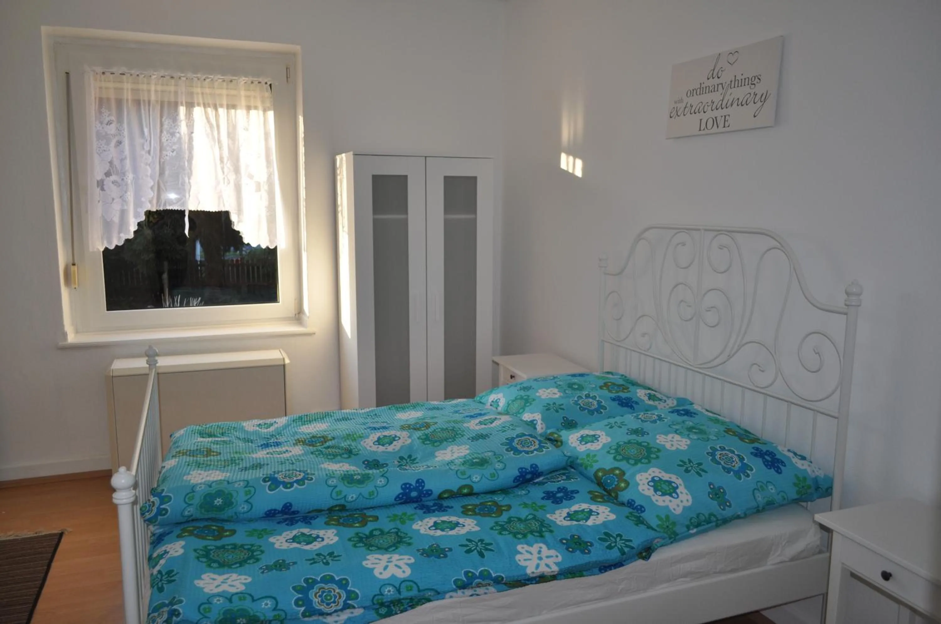 Bedroom, Bed in White House Castrop Rauxel