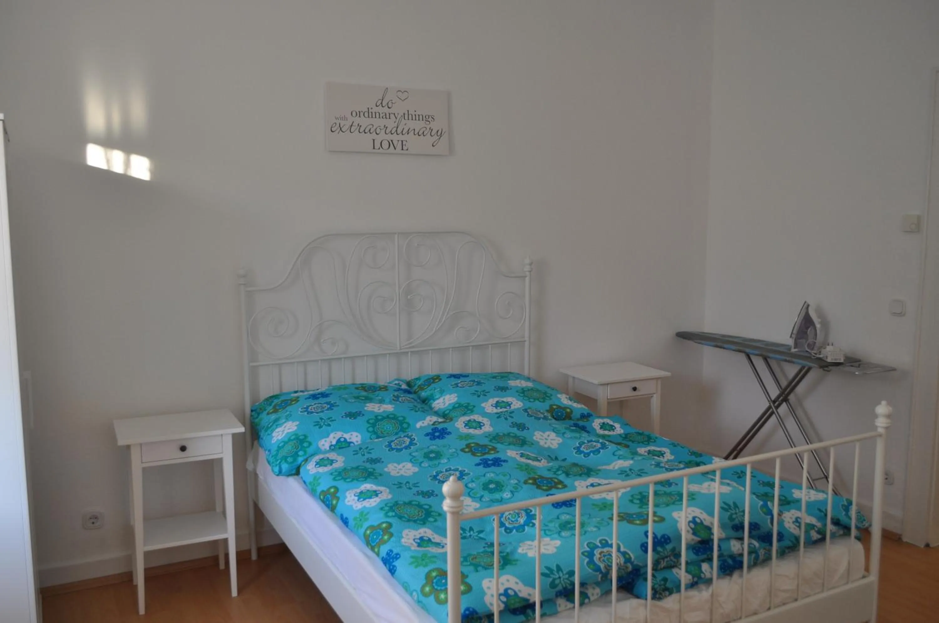 Bedroom, Bed in White House Castrop Rauxel