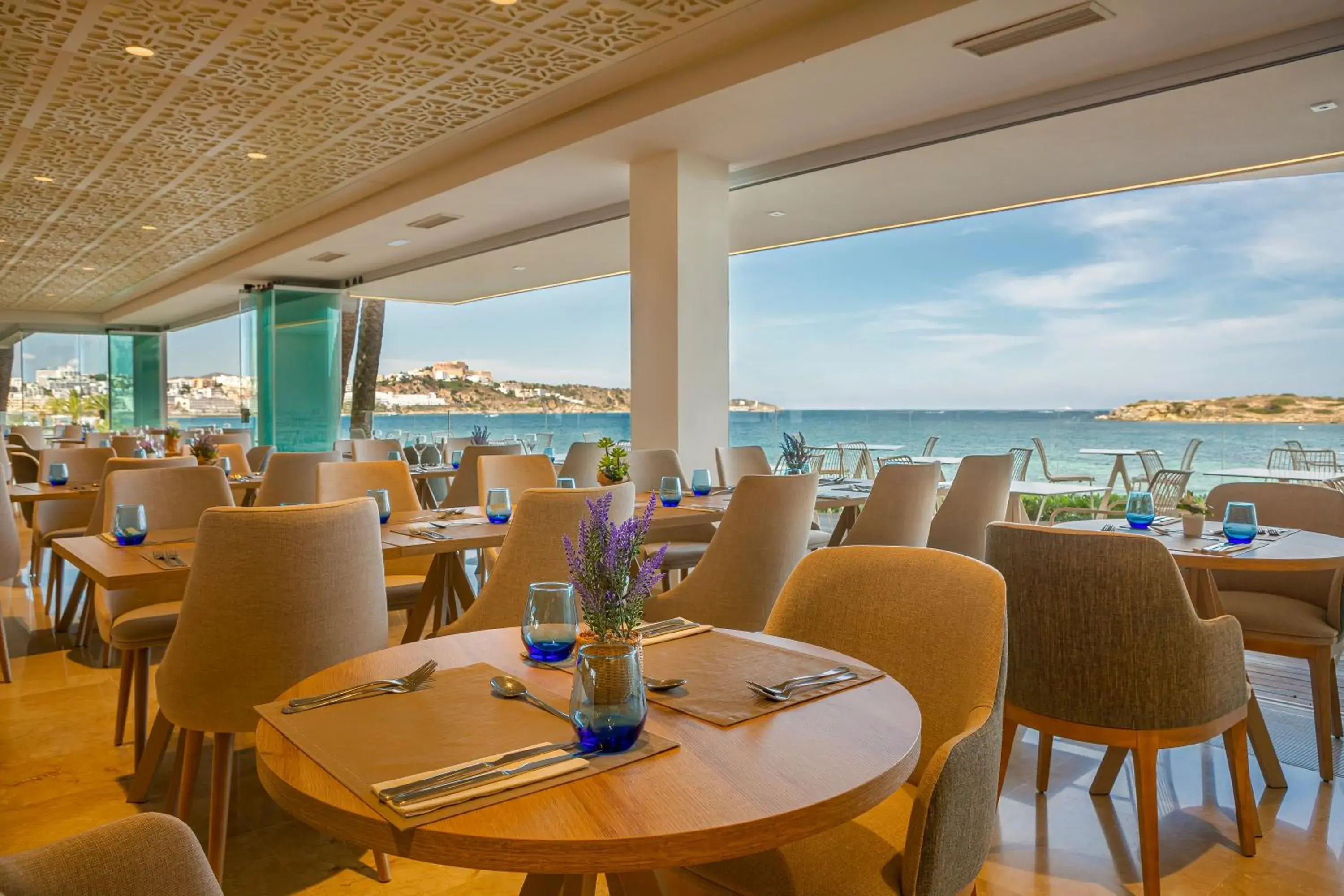Restaurant/places to eat in Hotel Torre del Mar - Ibiza Restaurant/places to eat in Hotel Torre del Mar - Ibiza