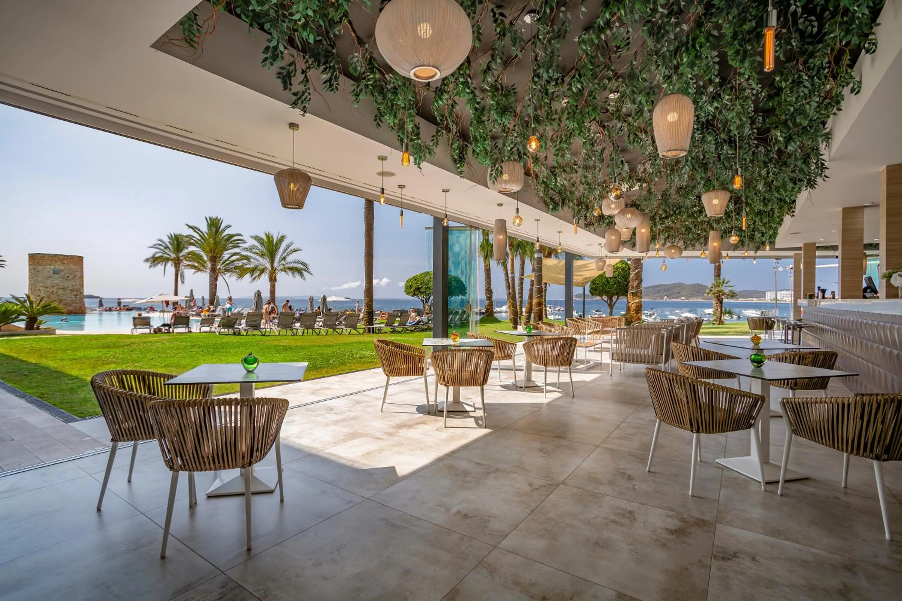 Restaurant/places to eat in Hotel Torre del Mar - Ibiza