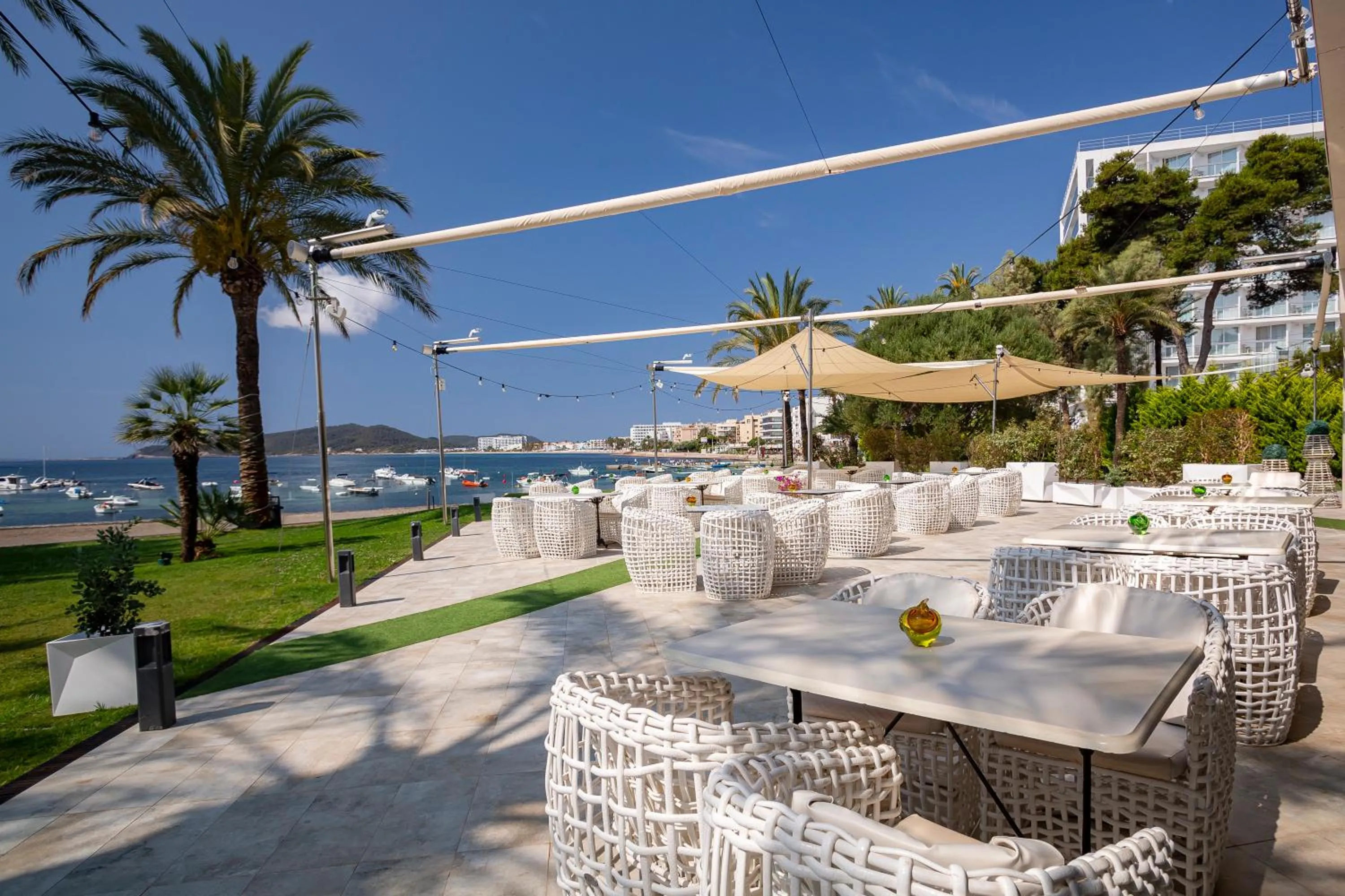 Restaurant/places to eat in Hotel Torre del Mar - Ibiza