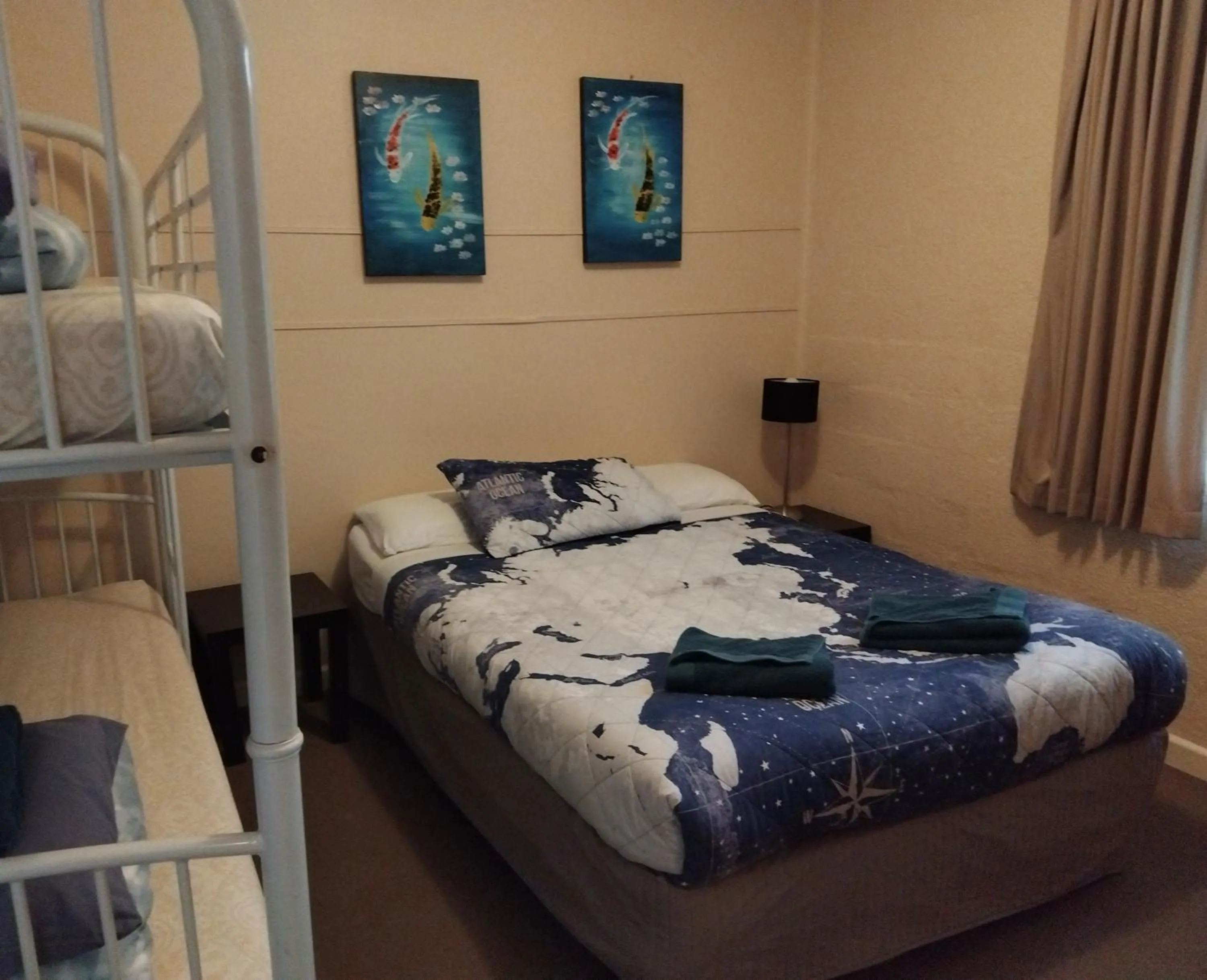 Bedroom, Bed in Lakes Entrance Holiday Units