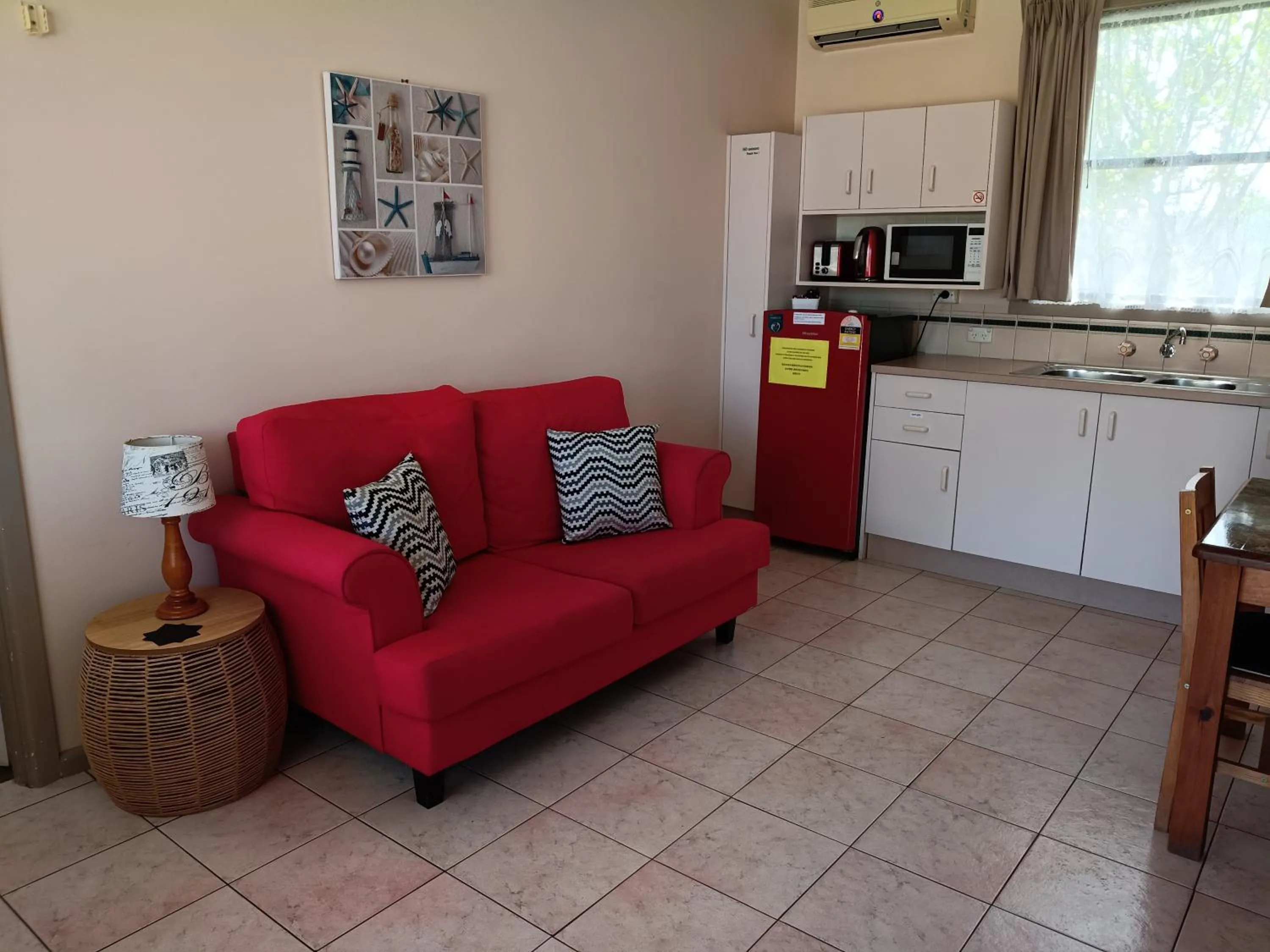 Seating area in Lakes Entrance Holiday Units