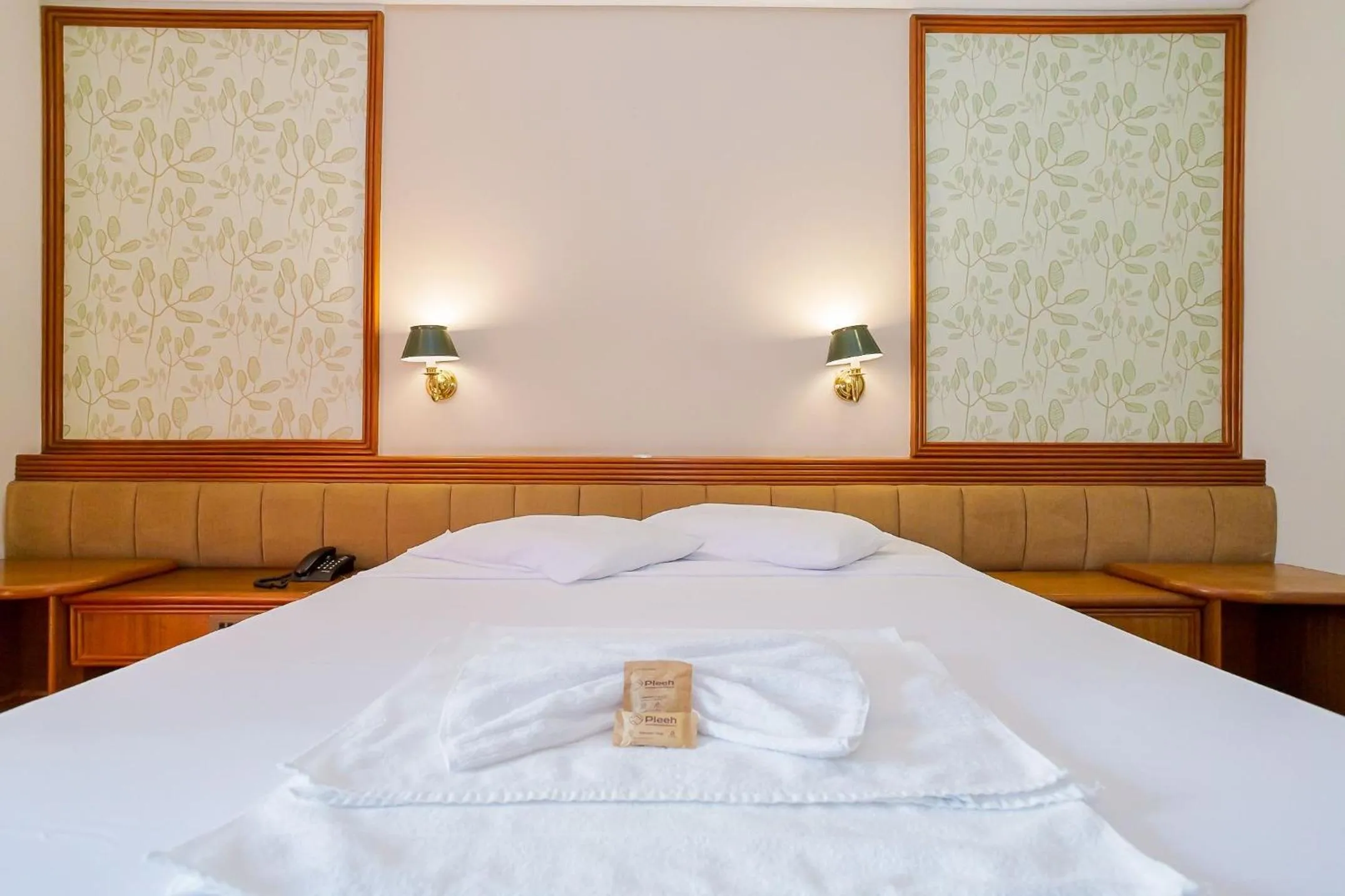 Bedroom, Bed in Batel Residence | Avenida do Batel | Gonzaga Stays