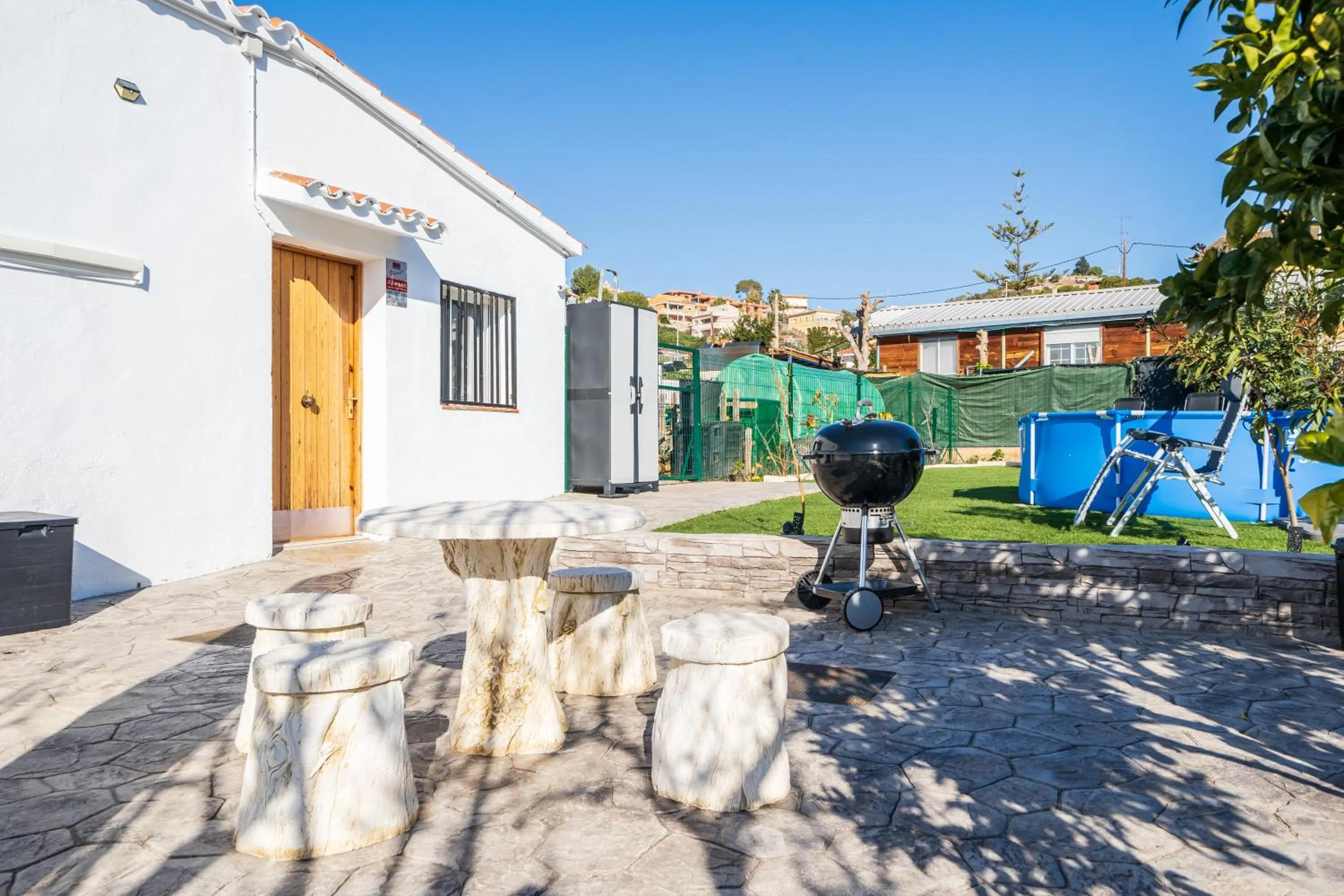 Property building in Escapada de ciudad al aire libre