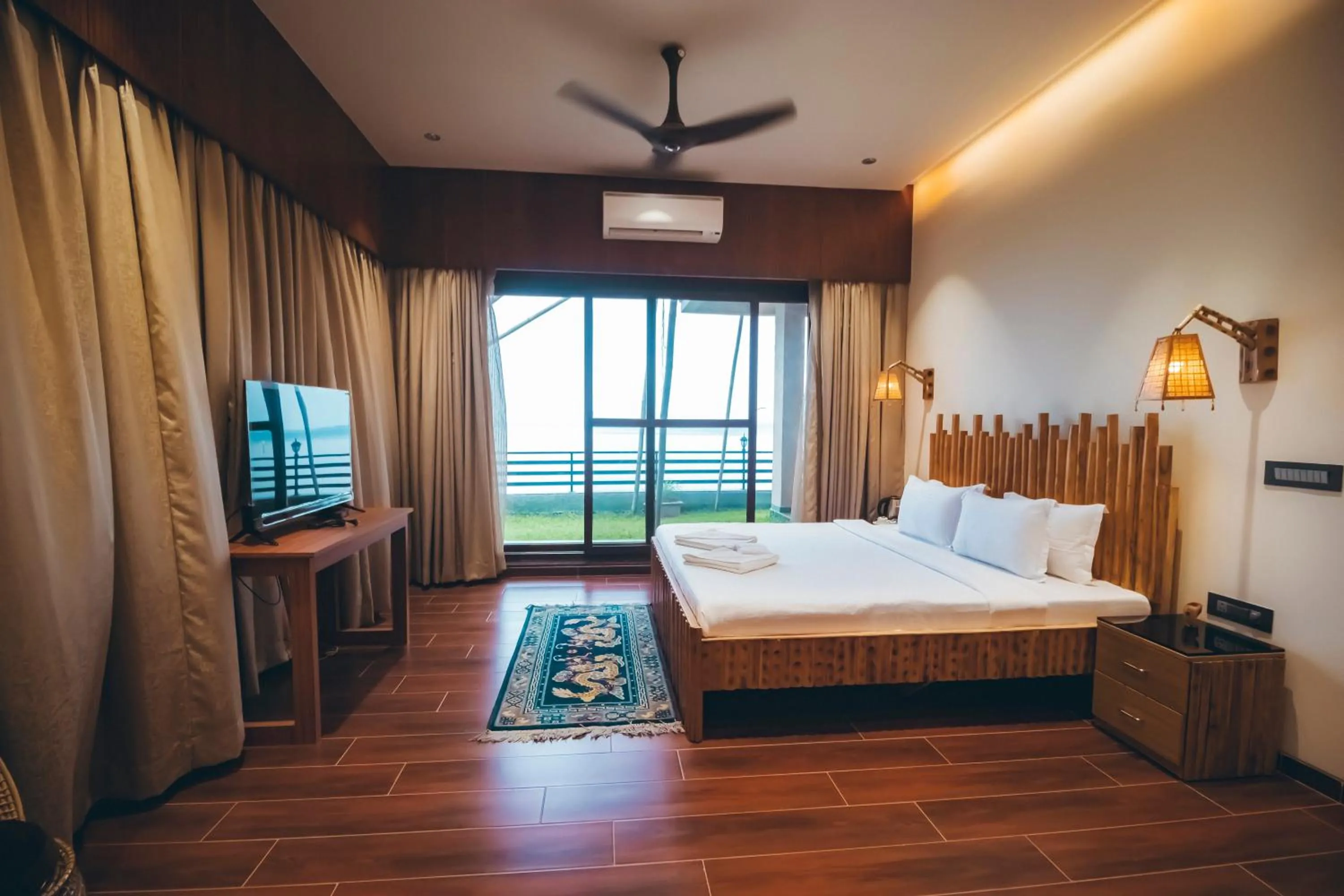 Bed in Red River Bungalow