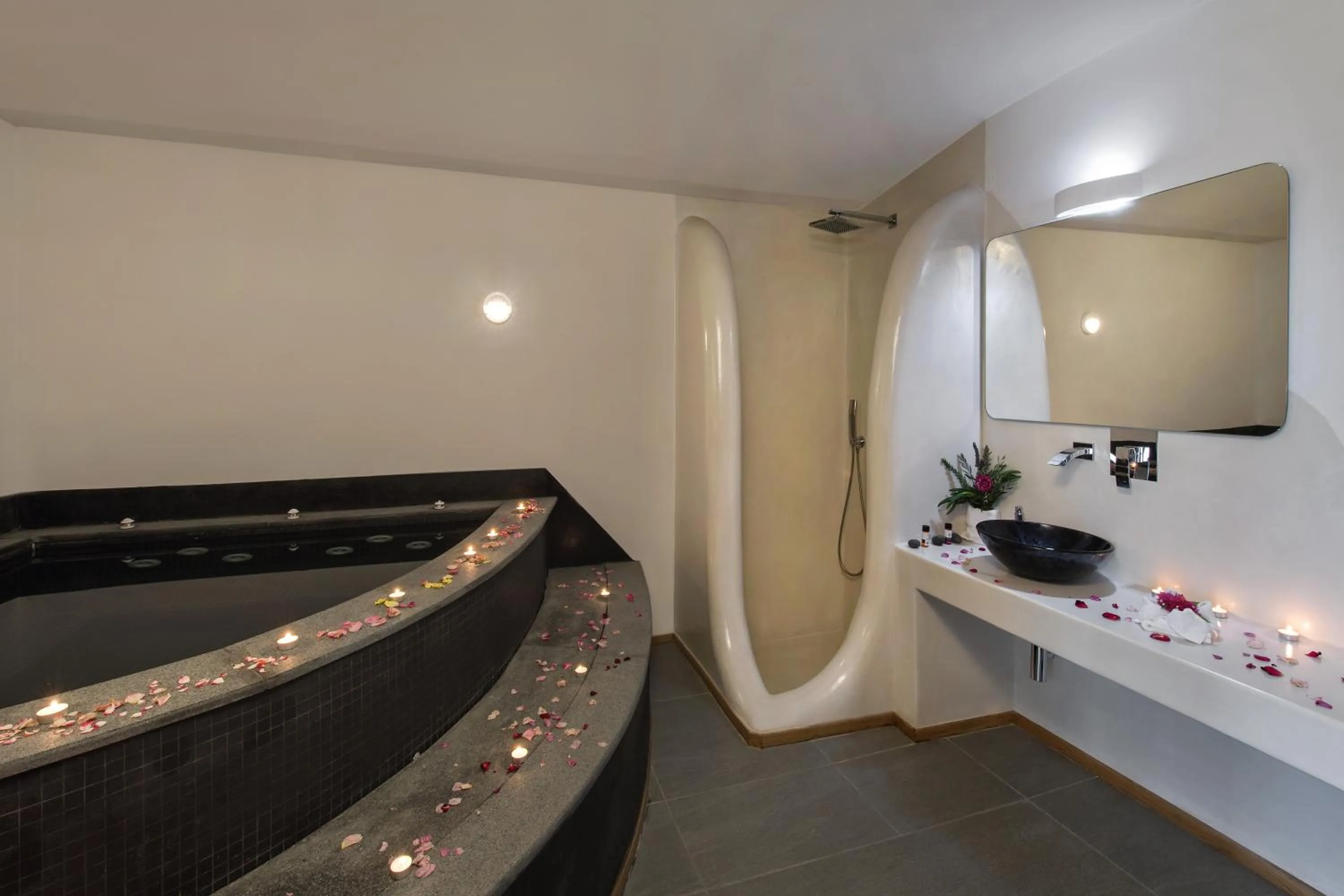 Hot Tub in Elea Resort - Adults Only