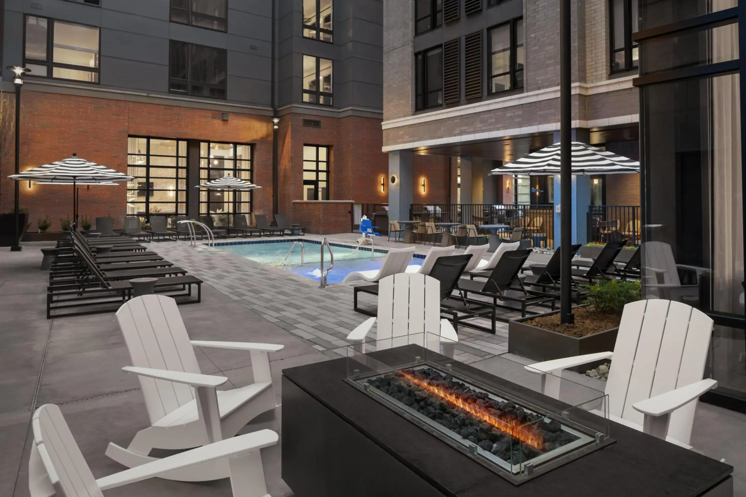 Swimming pool in Hyatt House Raleigh Downtown/Seaboard Station Swimming pool in Hyatt House Raleigh Downtown/Seaboard Station