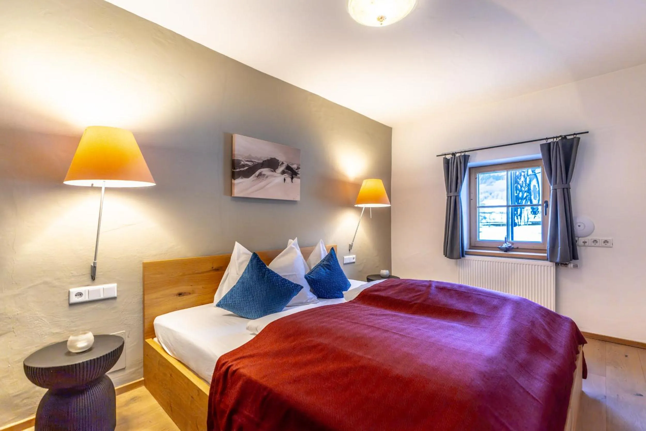 Bed in Gasthof Auwirt in Aurach
