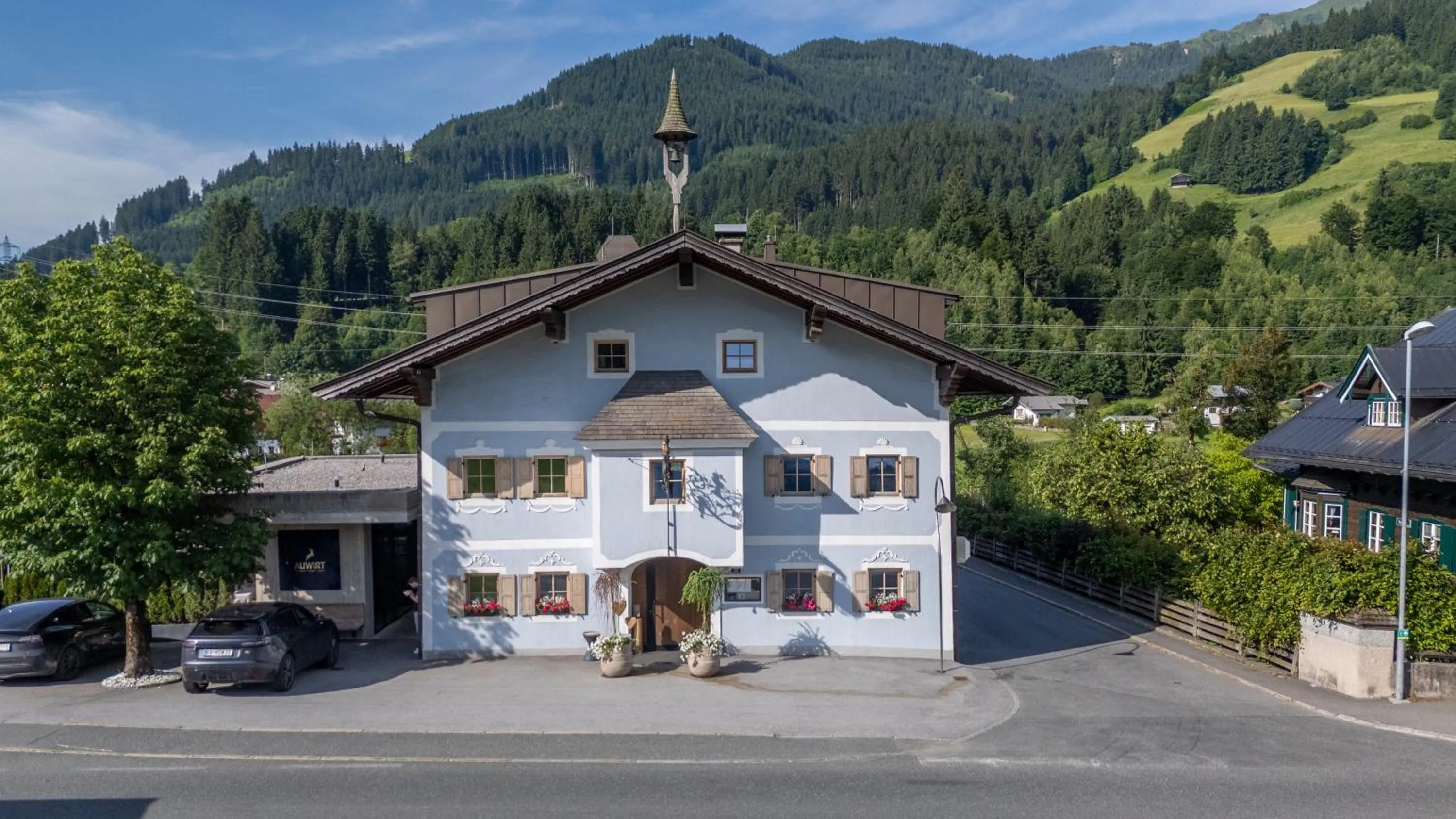 Property building in Gasthof Auwirt in Aurach