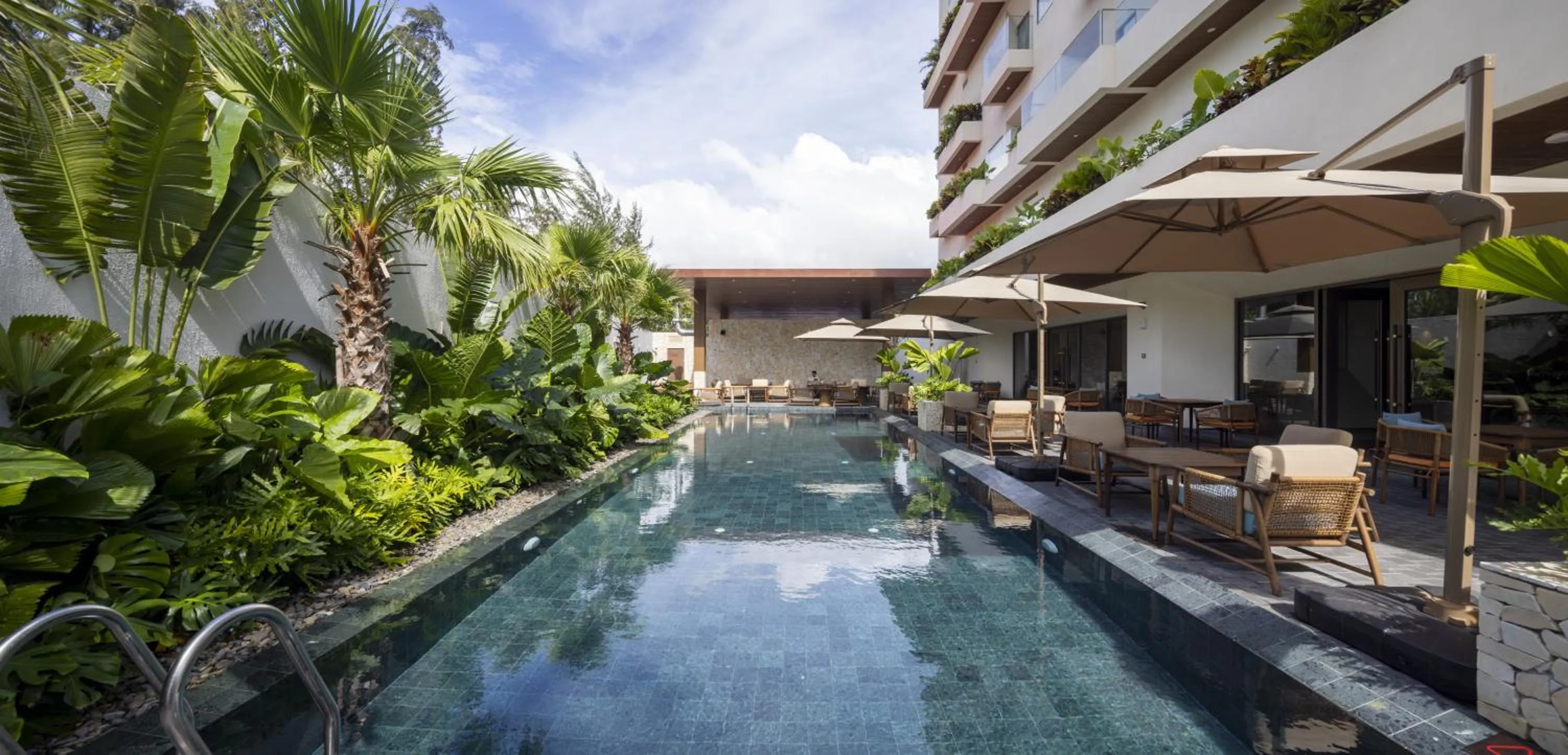 Swimming pool in Iconic Long Hai Hotel