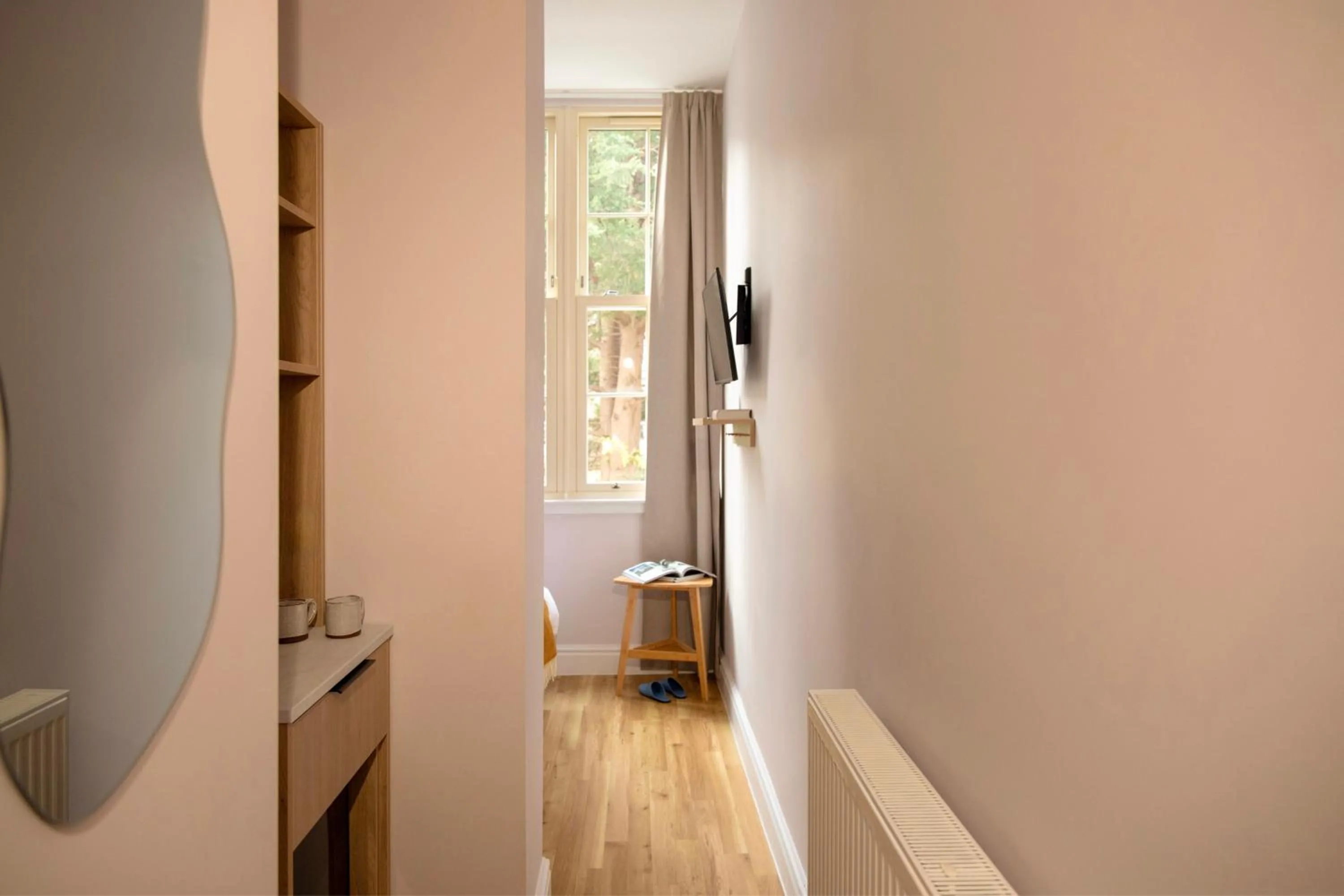 Photo of the whole room in Bob W London Olympia