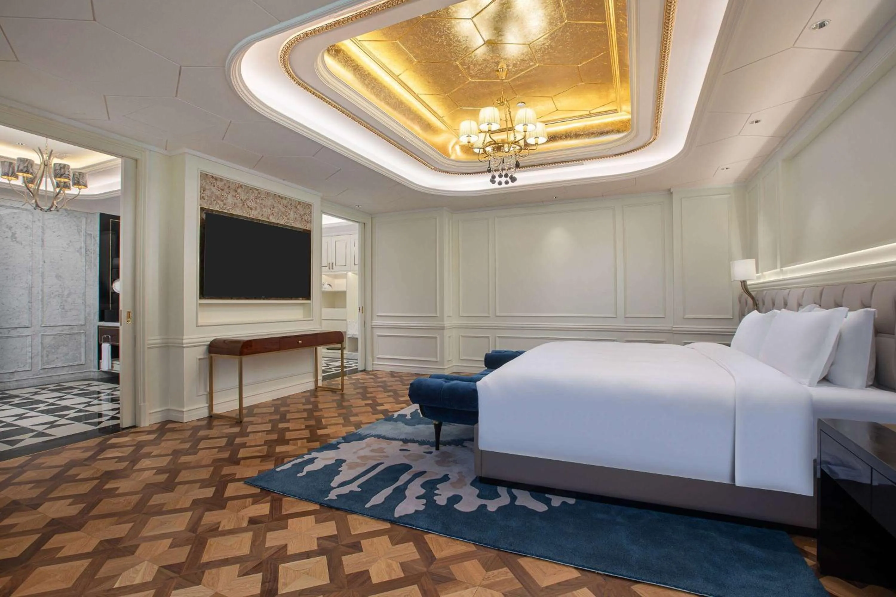 Photo of the whole room, Bed in Wyndham Taian West