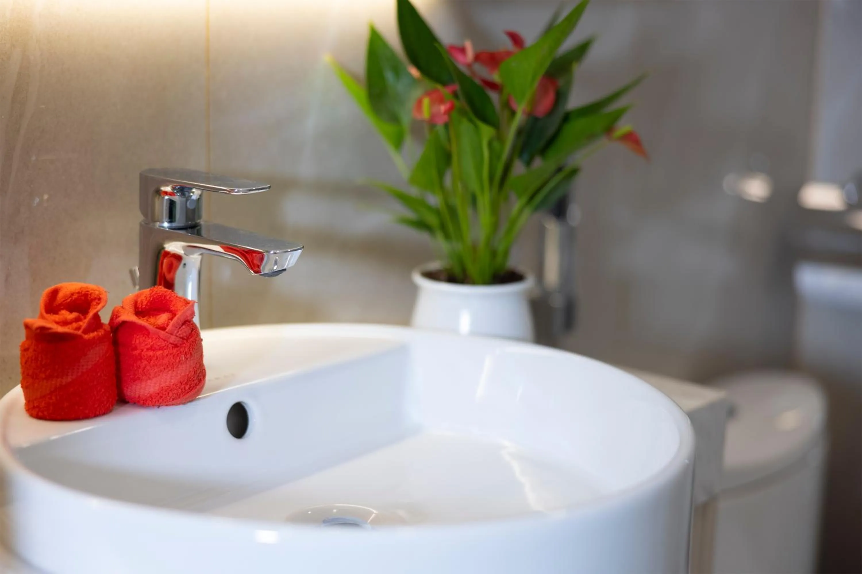 Ben Thanh Luxury Suite Hotel & Spa