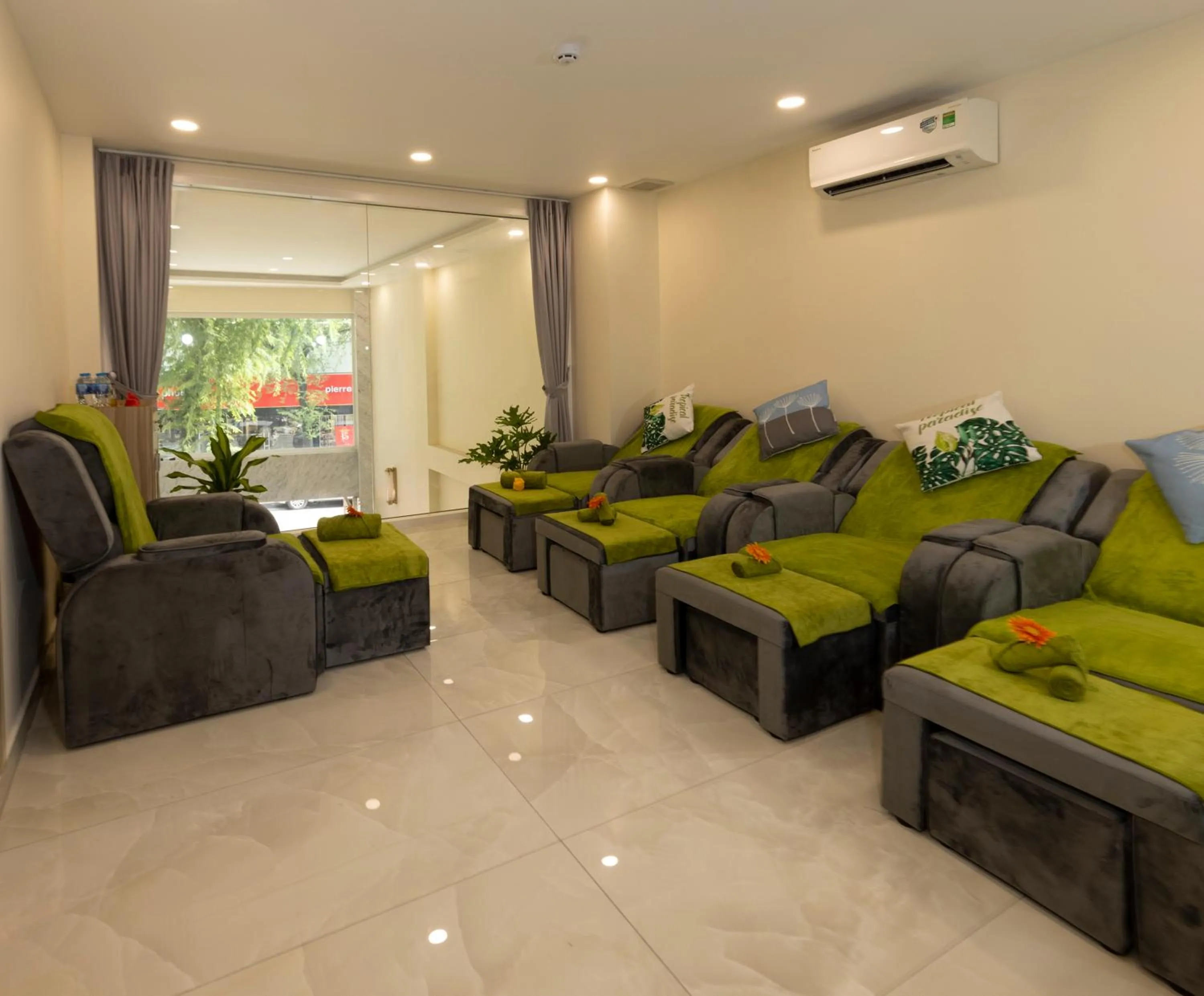 Massage in Ben Thanh Luxury Suite Hotel & Spa