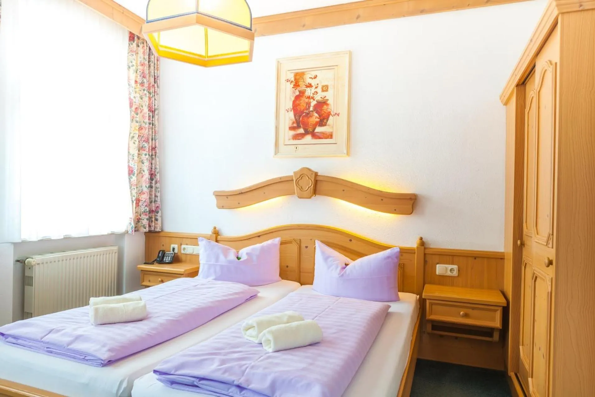 Photo of the whole room, Bed in Hotel und Restaurant Piccolo