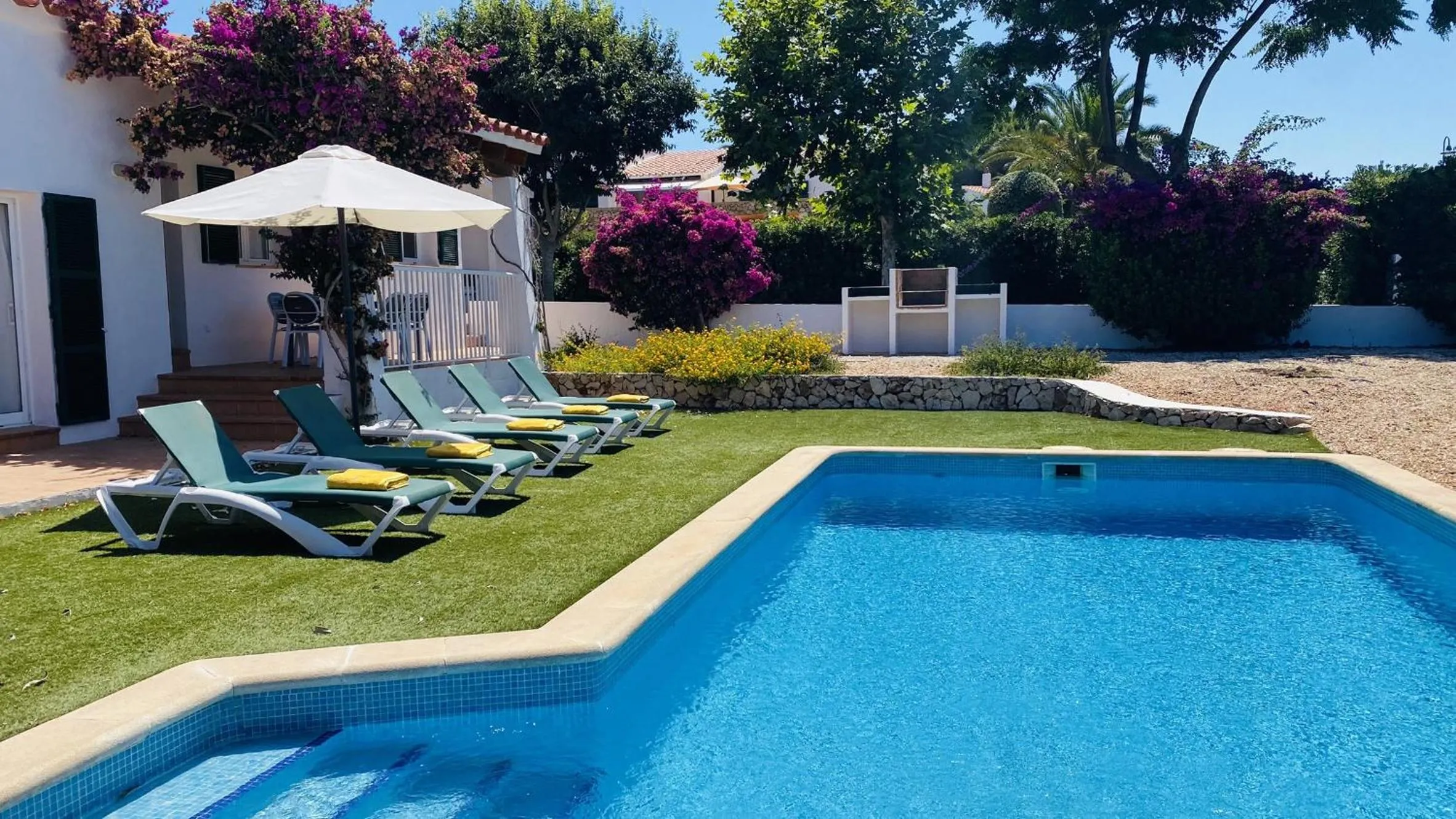Swimming pool in Villa Cristina