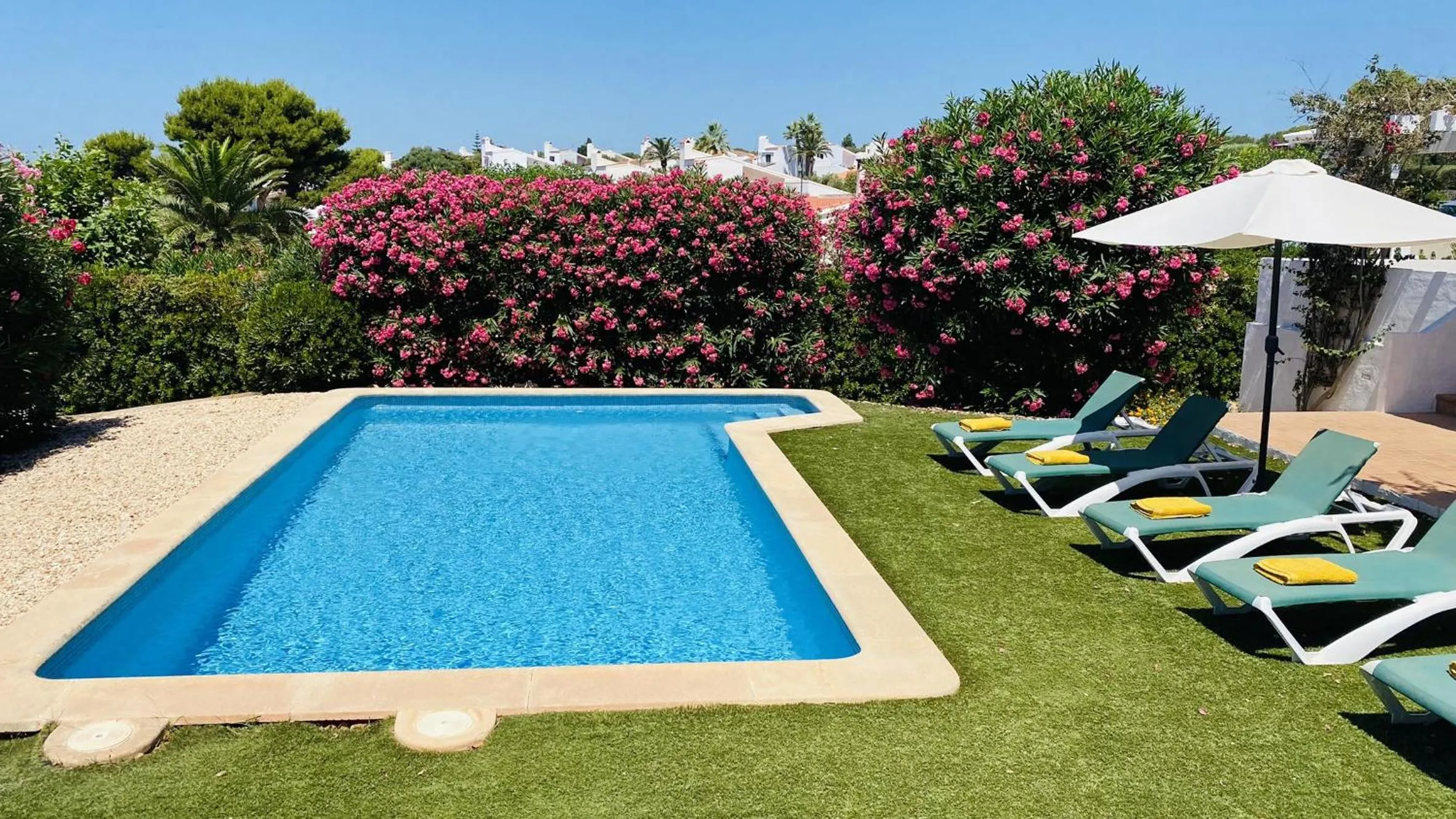 Swimming pool in Villa Cristina