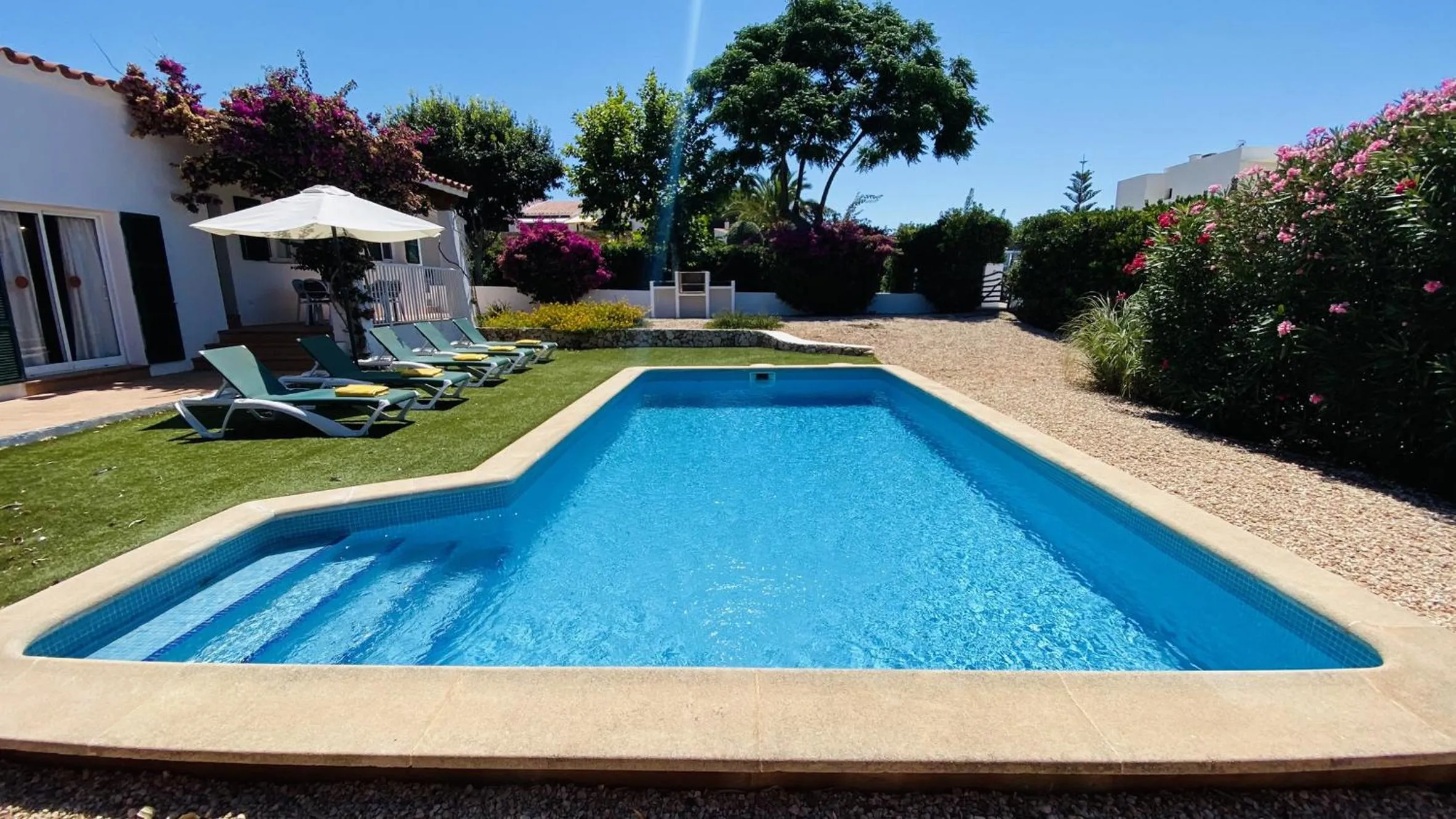 Swimming pool in Villa Cristina