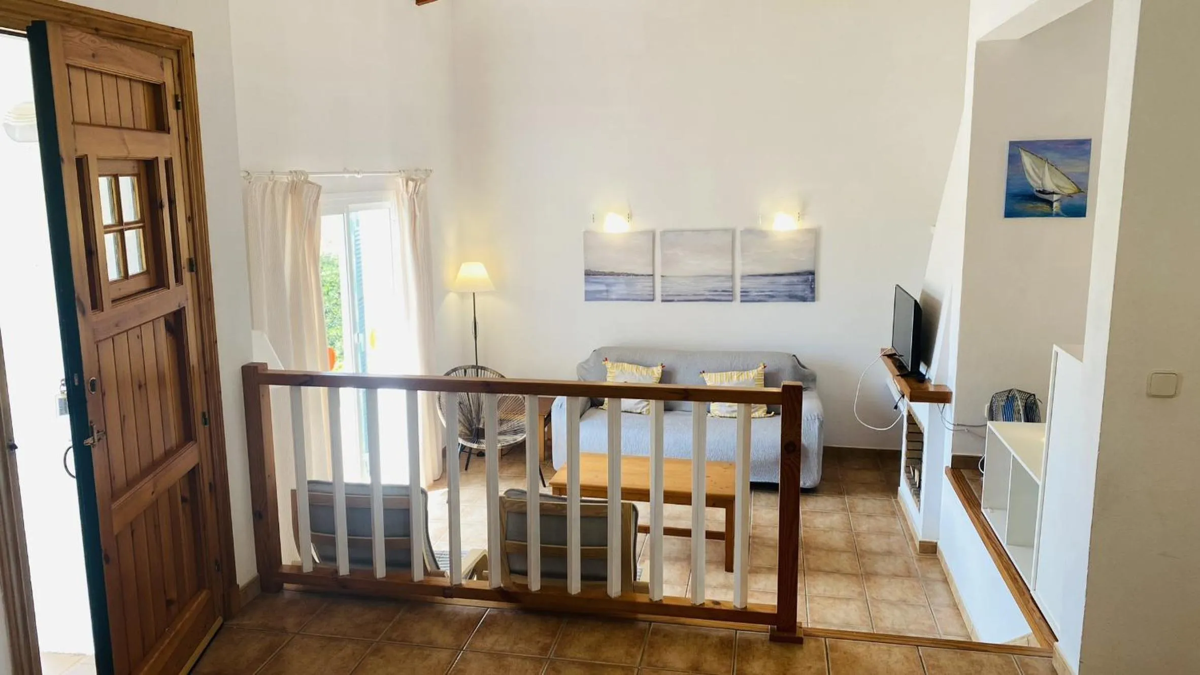 Communal lounge/ TV room in Villa Cristina