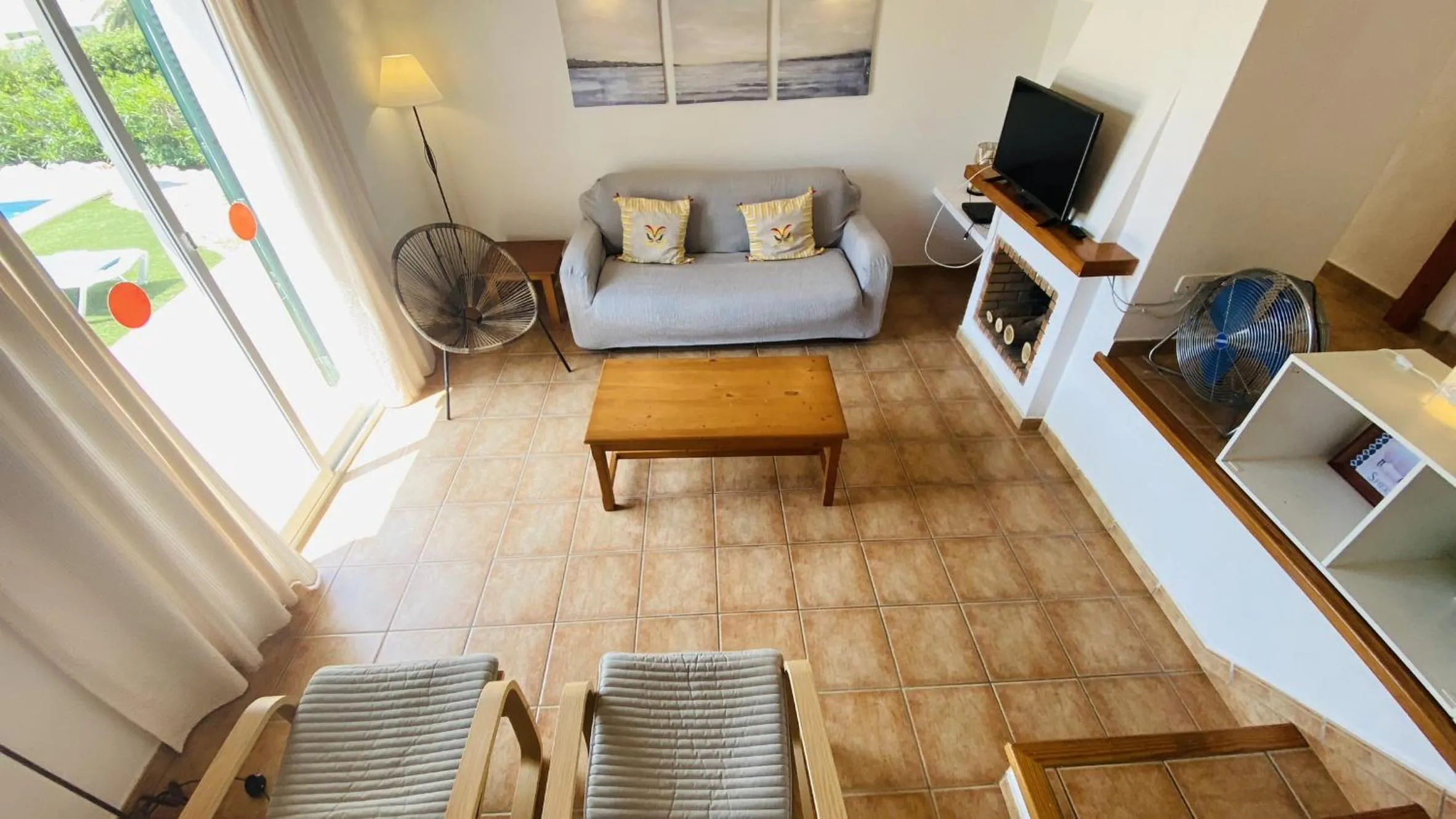 Communal lounge/ TV room in Villa Cristina