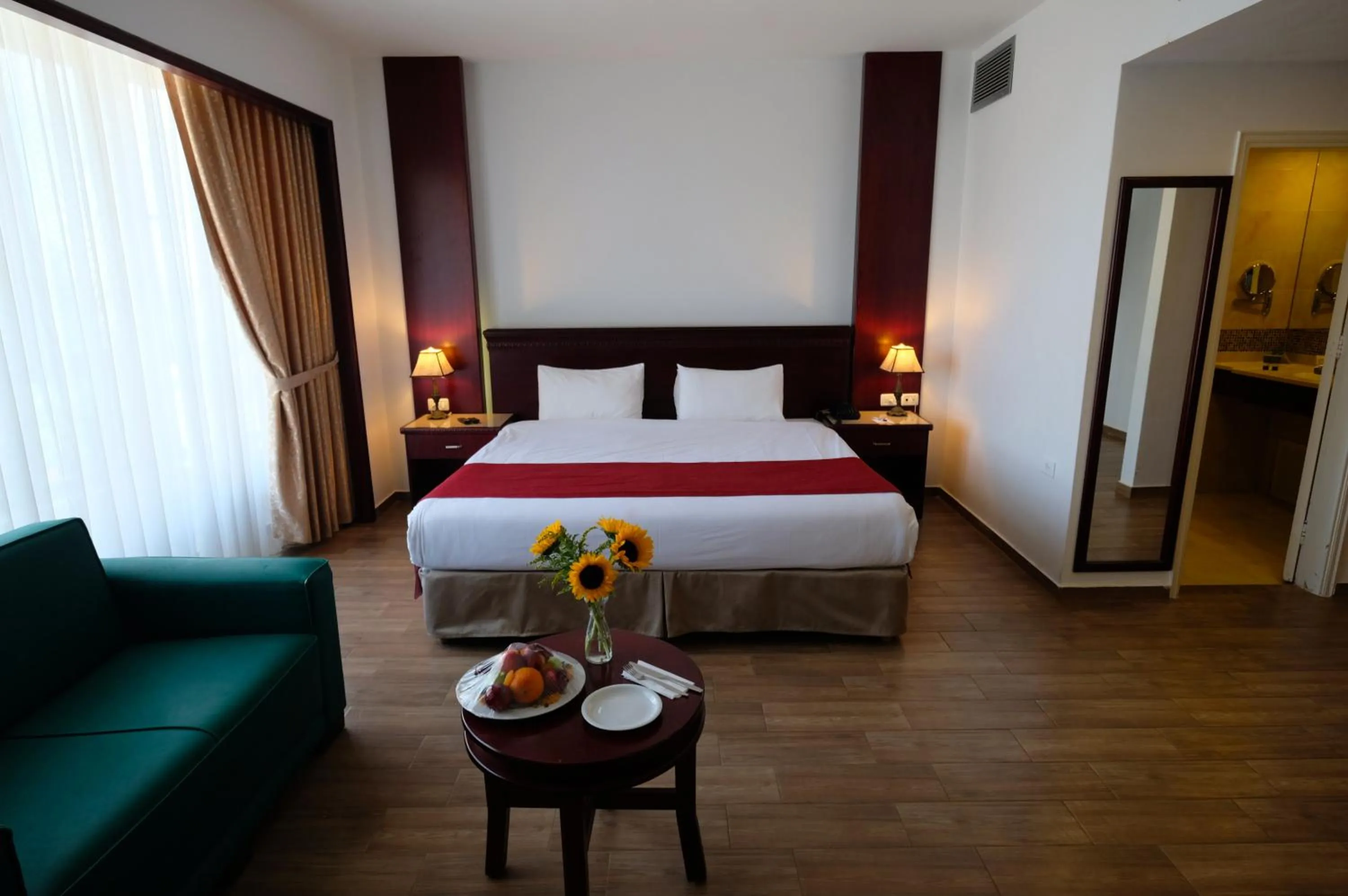 Photo of the whole room, Bed in City Inn Palace Hotel