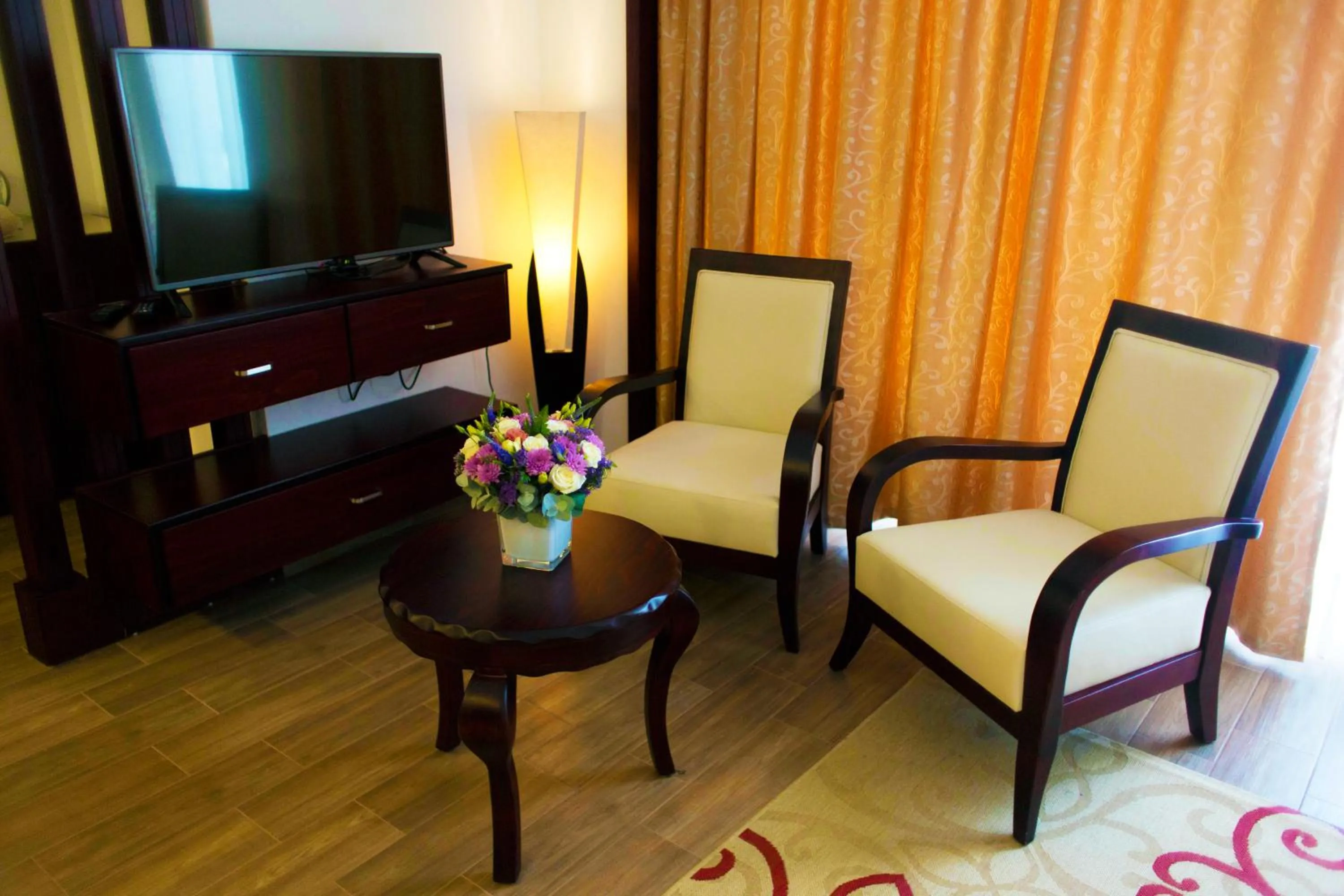 Seating area in City Inn Palace Hotel