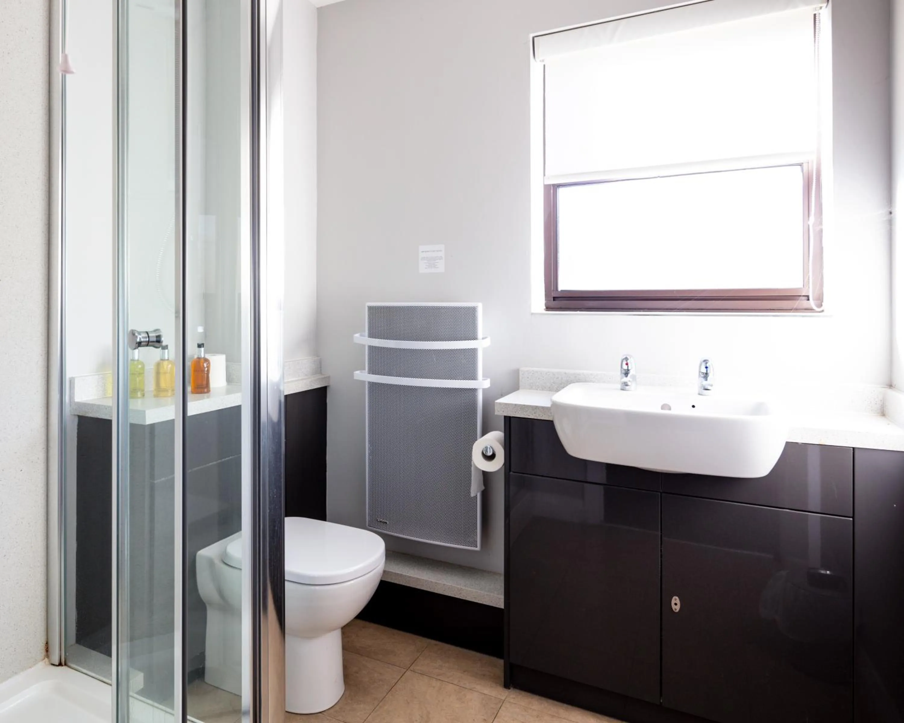 Bathroom in Riverside Hotel