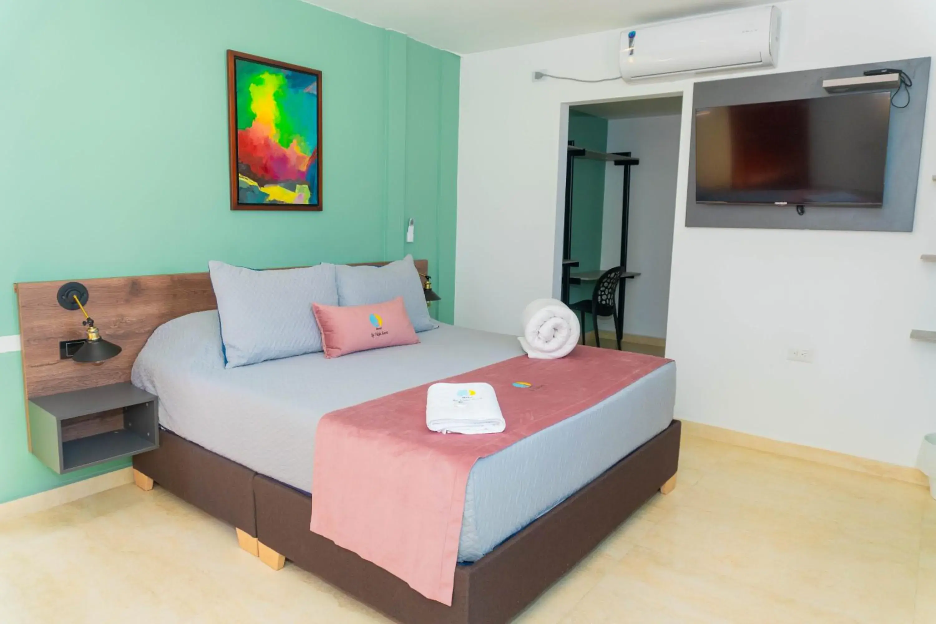 Large Double Room in Hotel Galería La Vieja Sara Large Double Room in Hotel Galería La Vieja Sara