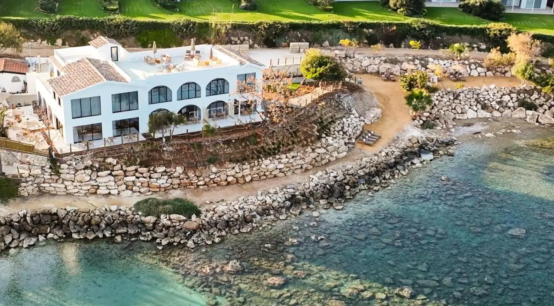 Sirena Bay Beach House and Luxury Suites Sirena Bay Beach House and Luxury Suites