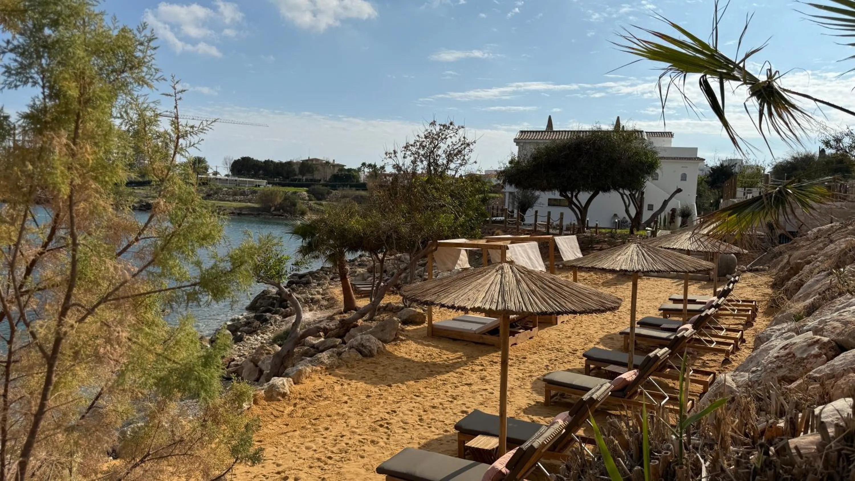 Sirena Bay Beach House and Luxury Suites