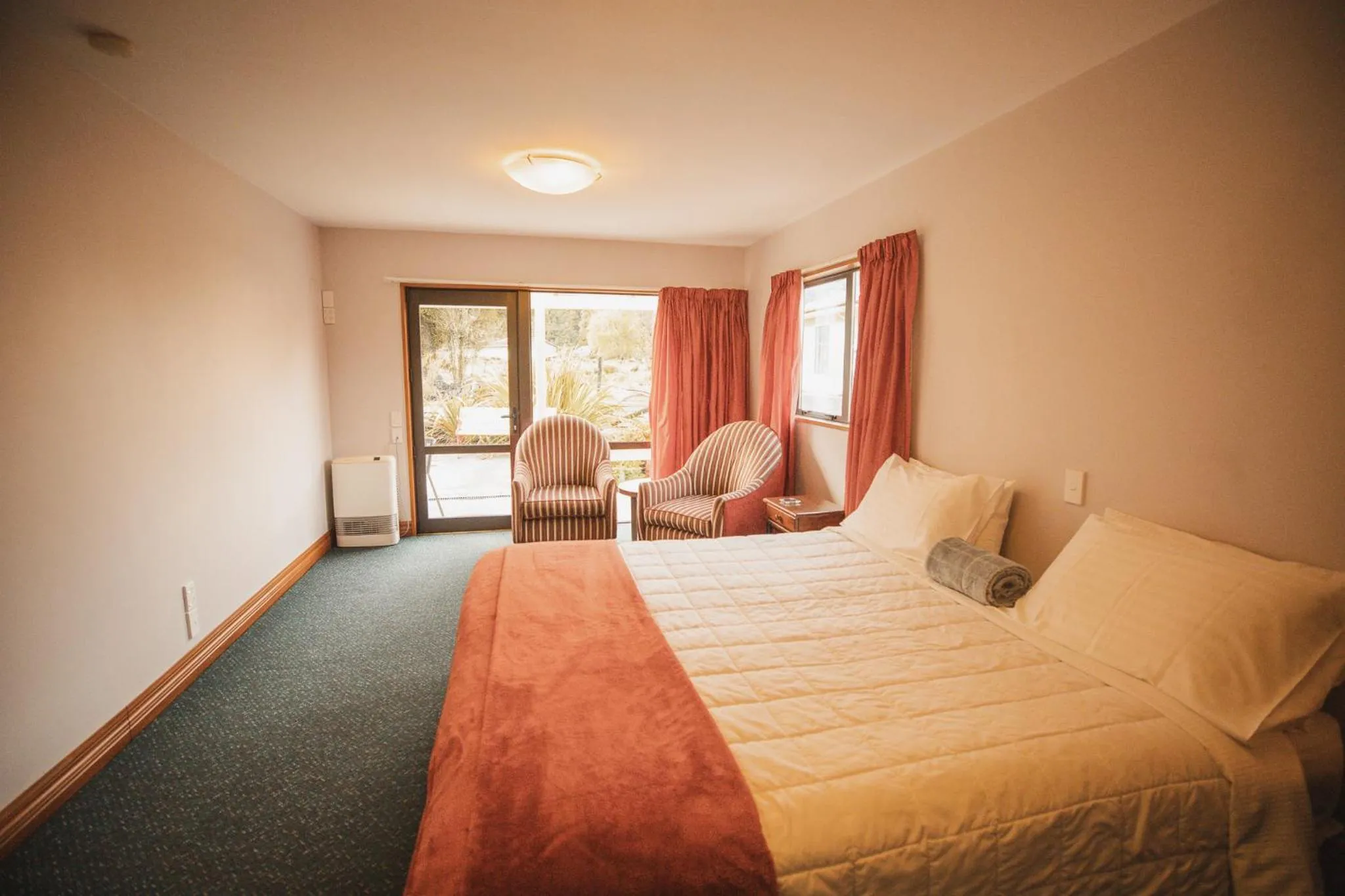 Bed in Ropatinis Bed & Breakfast