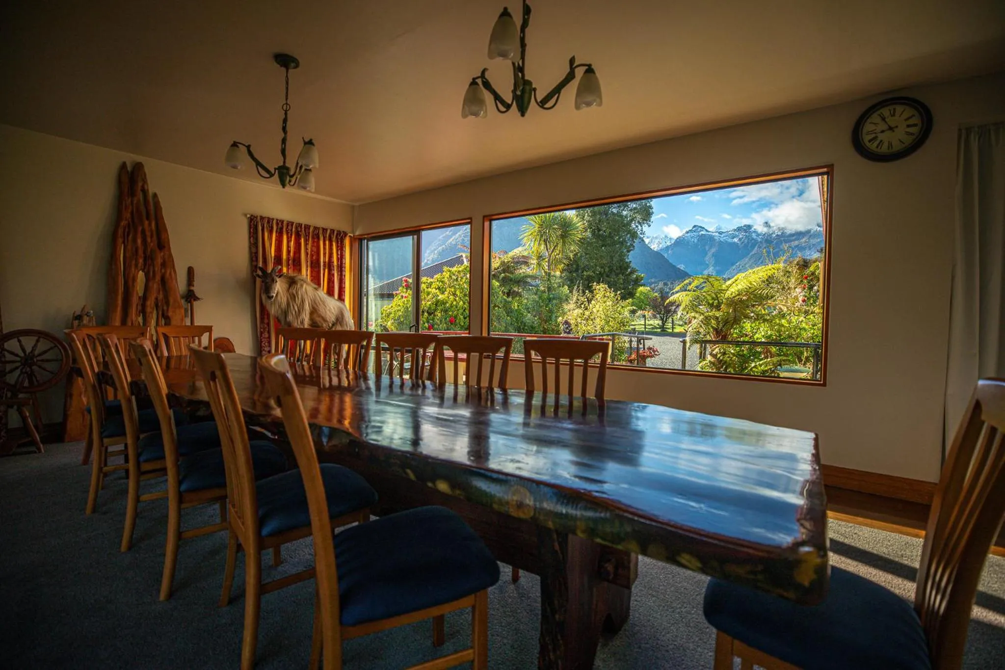 Dining area in Ropatinis Bed & Breakfast