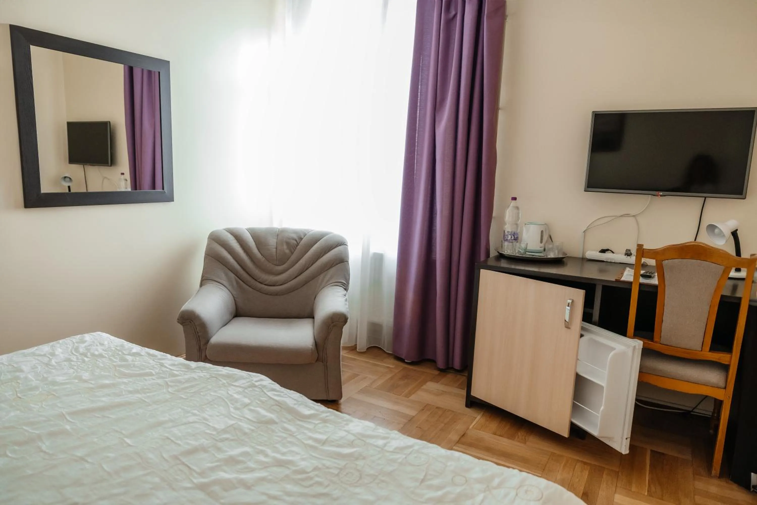Bed in Pysanka Hotel