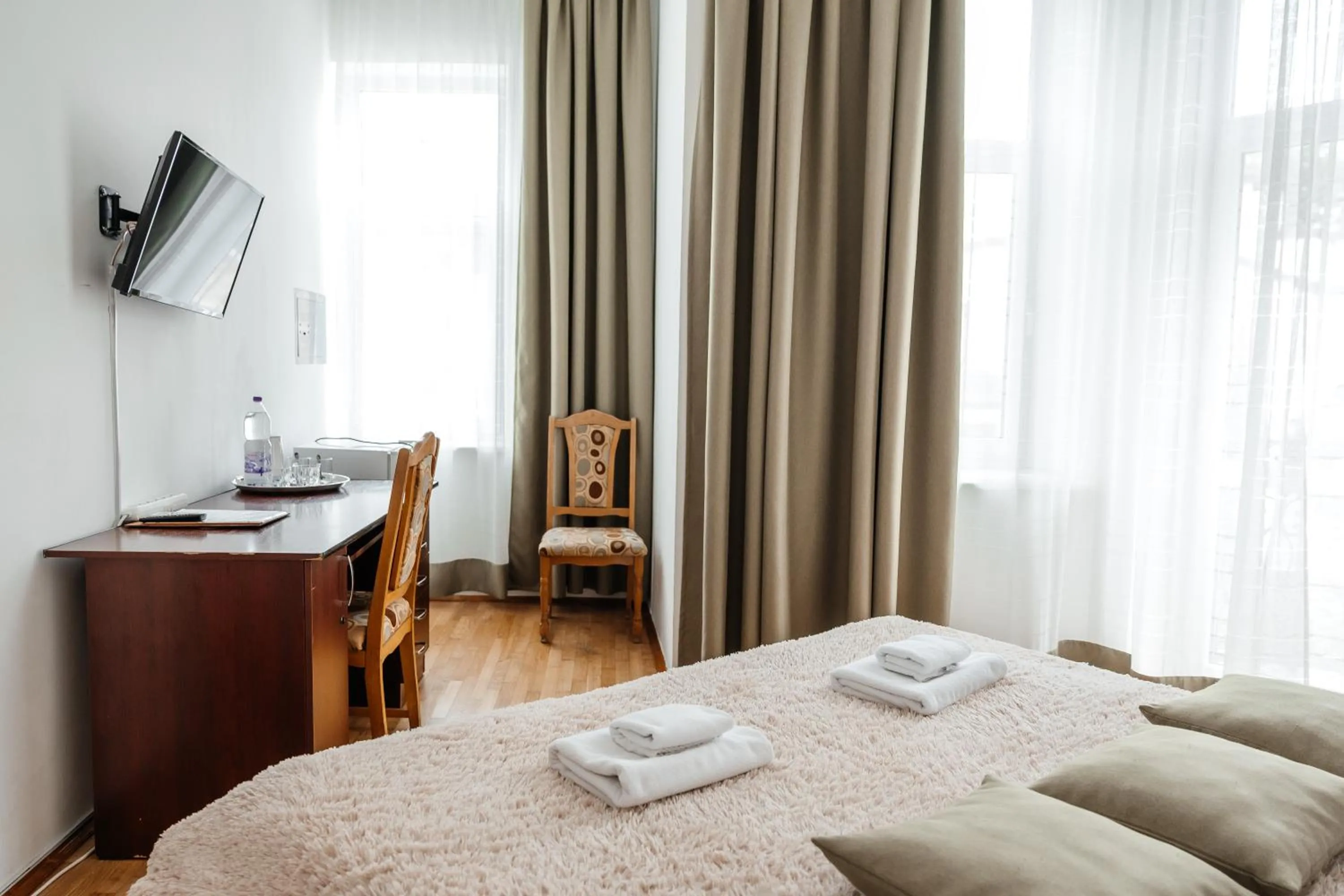 Bed in Pysanka Hotel