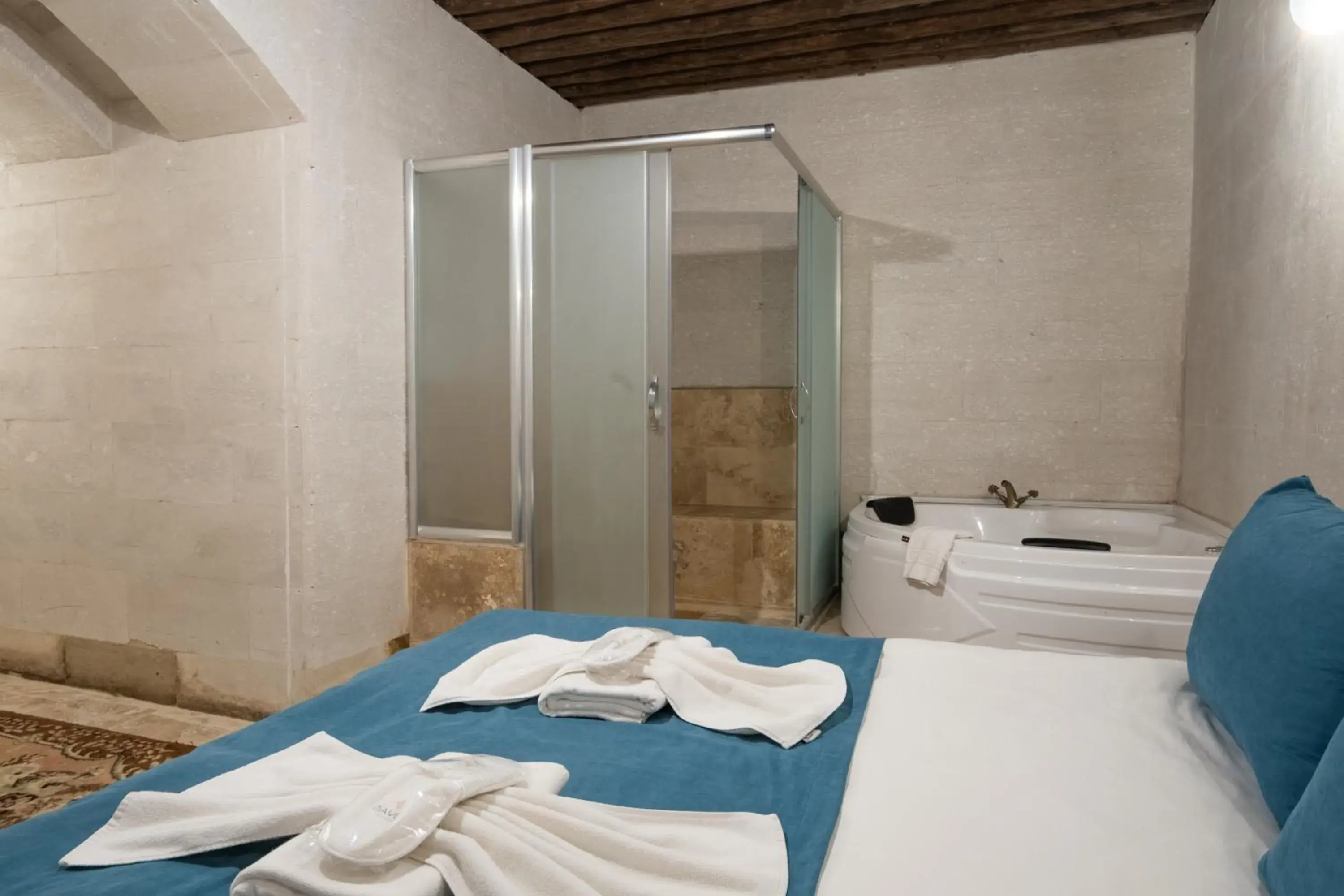 King Suite with Spa Bath in Mayda Cappadocia King Suite with Spa Bath in Mayda Cappadocia