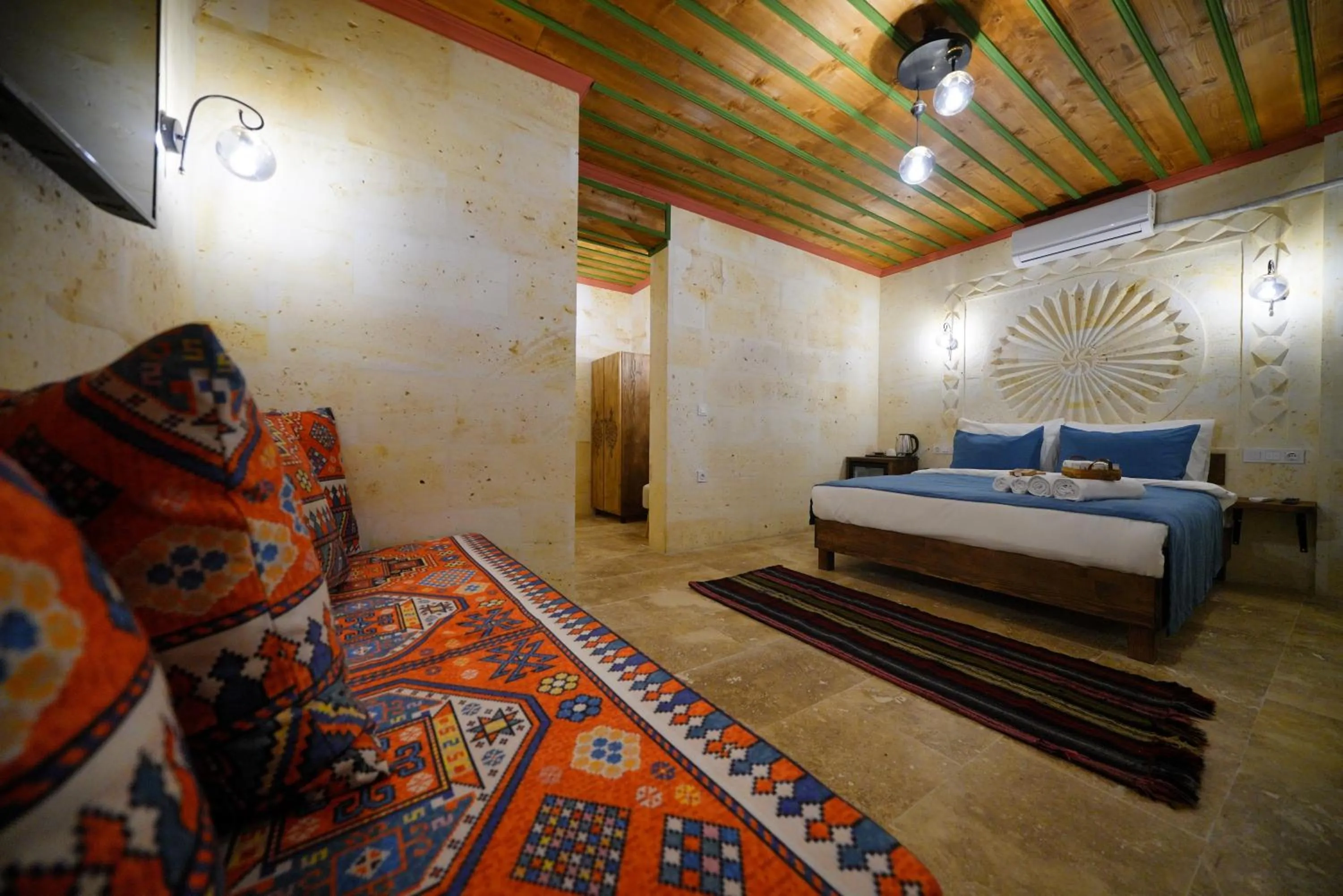 Bed in Mayda Cappadocia