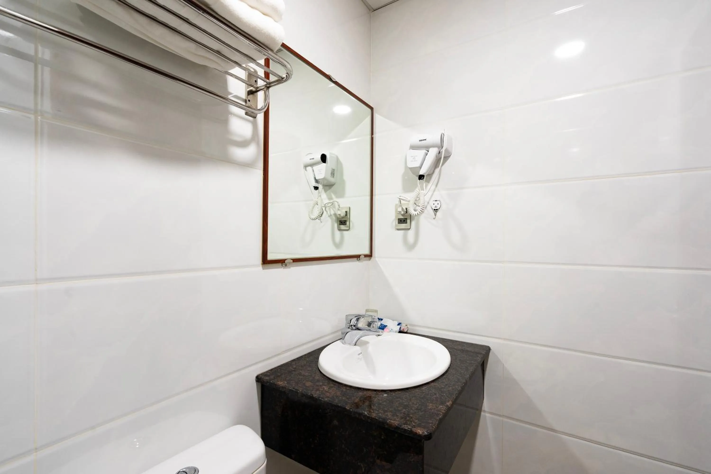 Bathroom in Hoang Luxury Hotel Dist 1 Ho Chi Minh